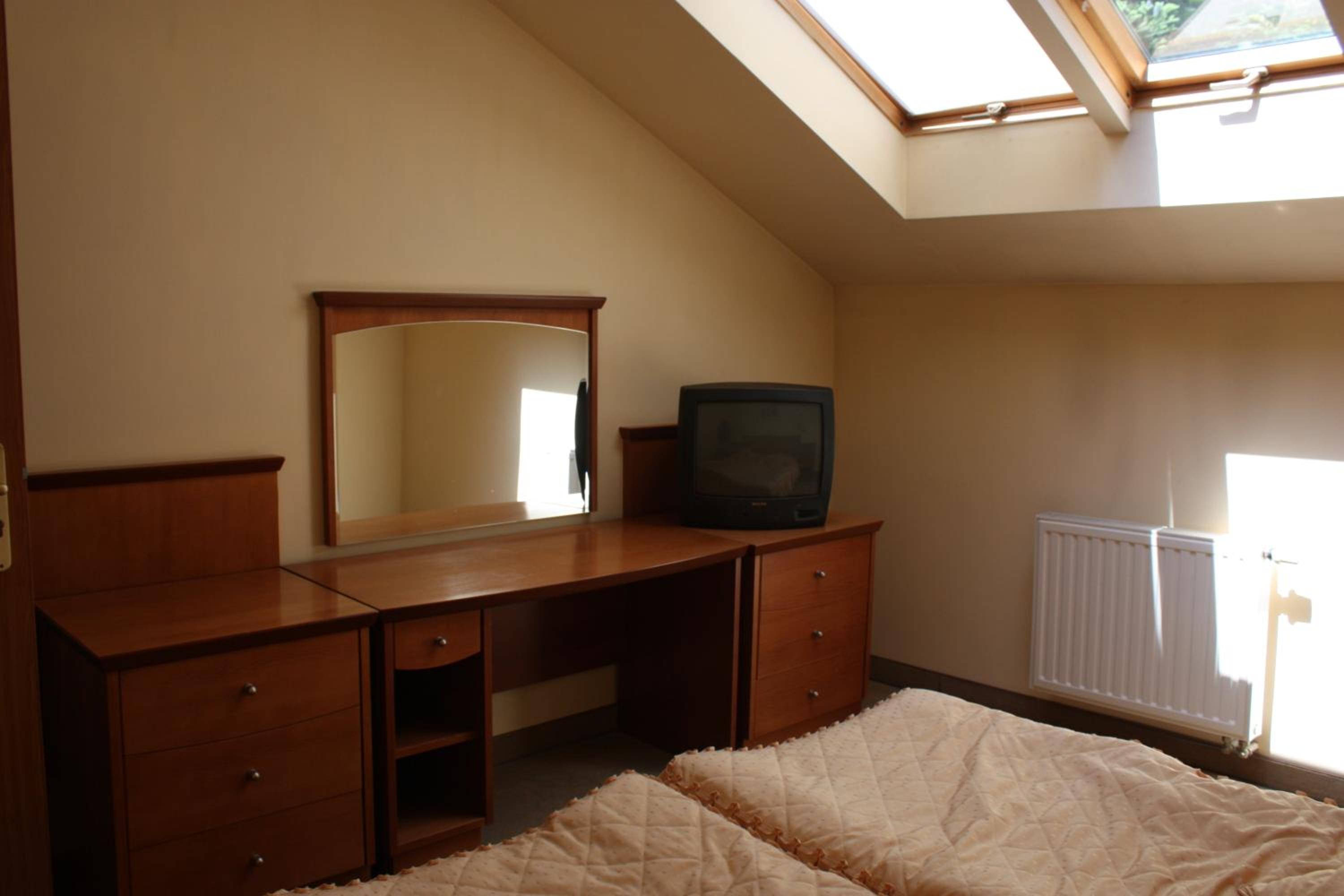 Luxury Apartment - Photo 5