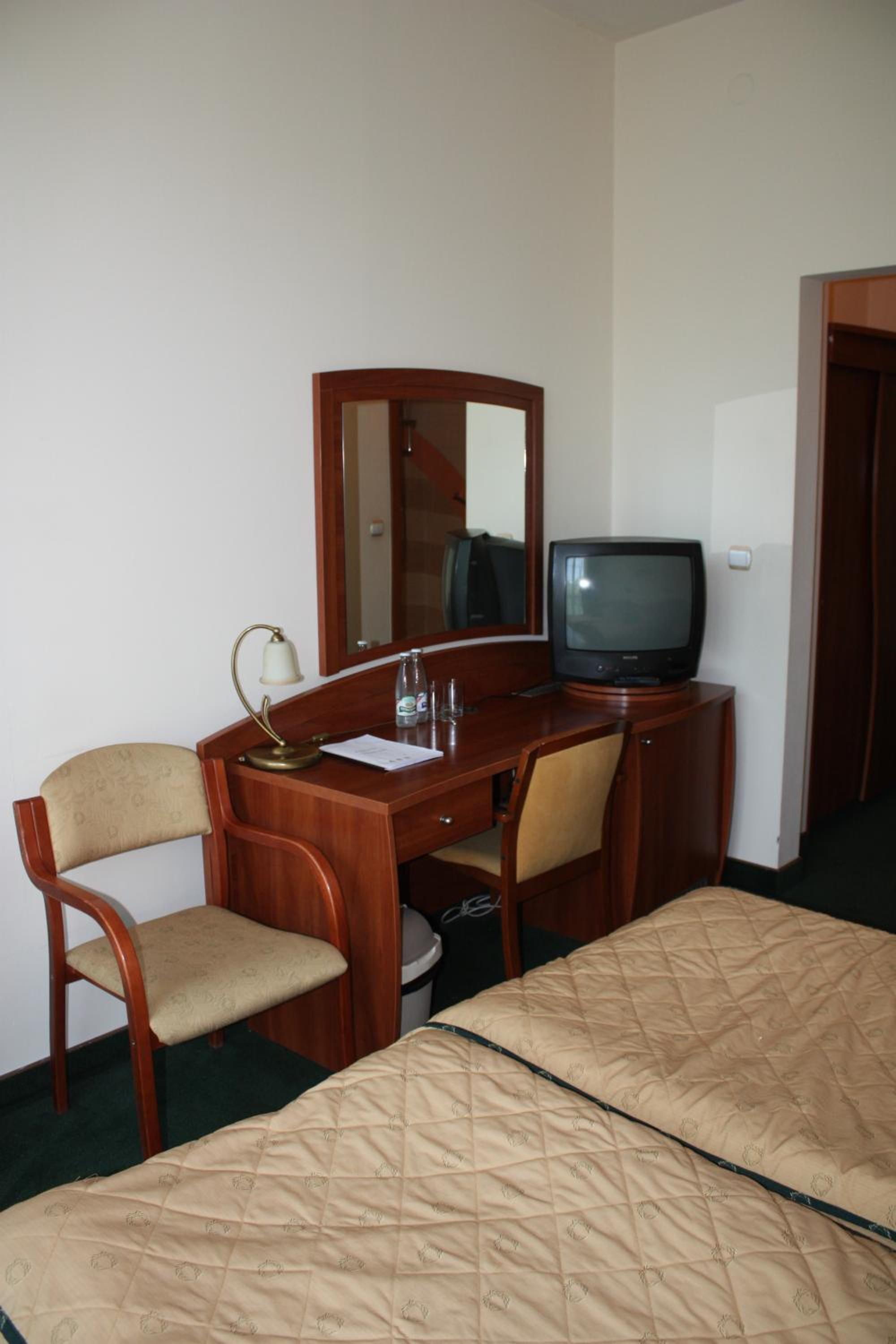 Double or Twin Room - Photo 2