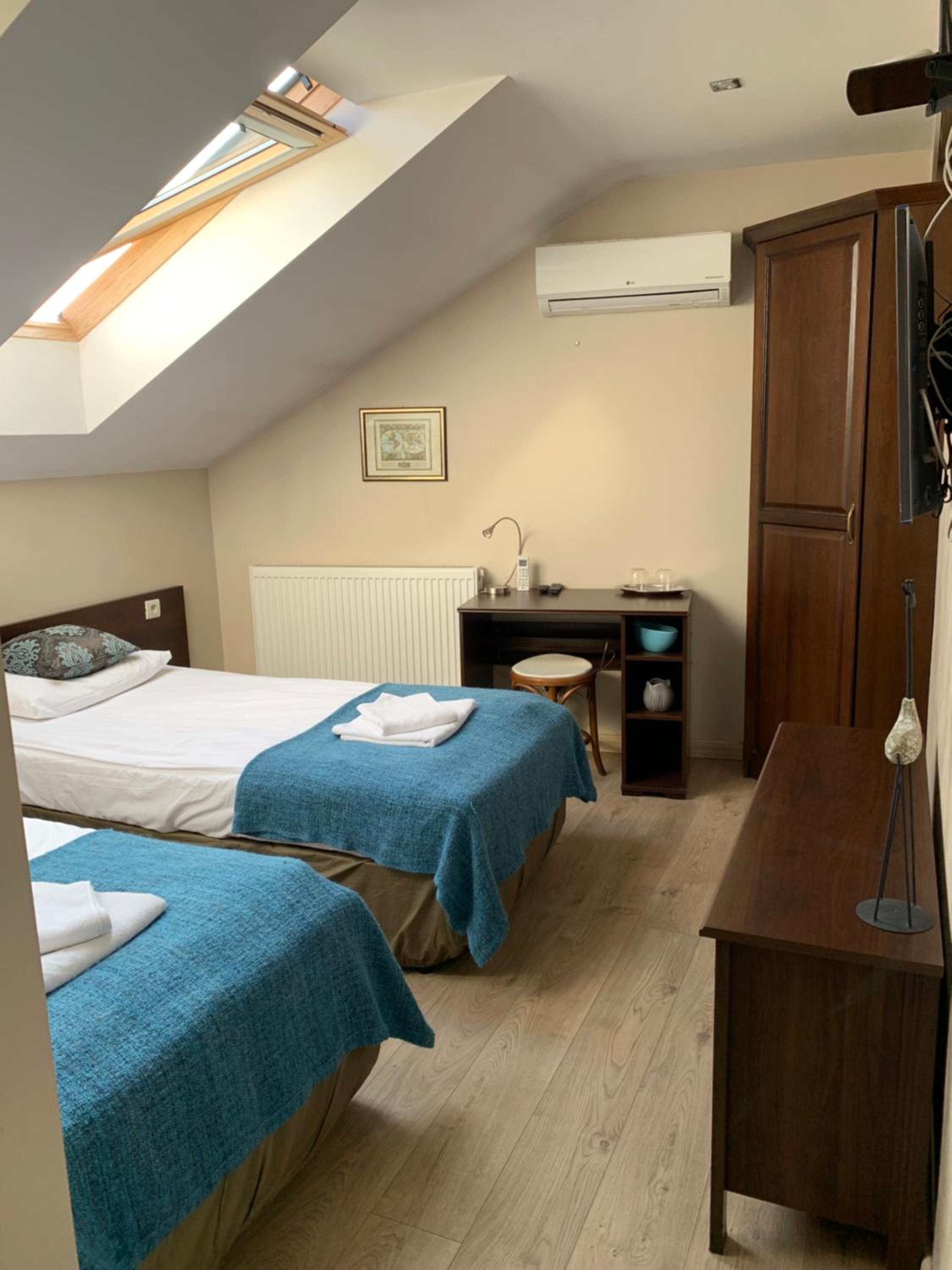 Economy Double Room - Photo 2