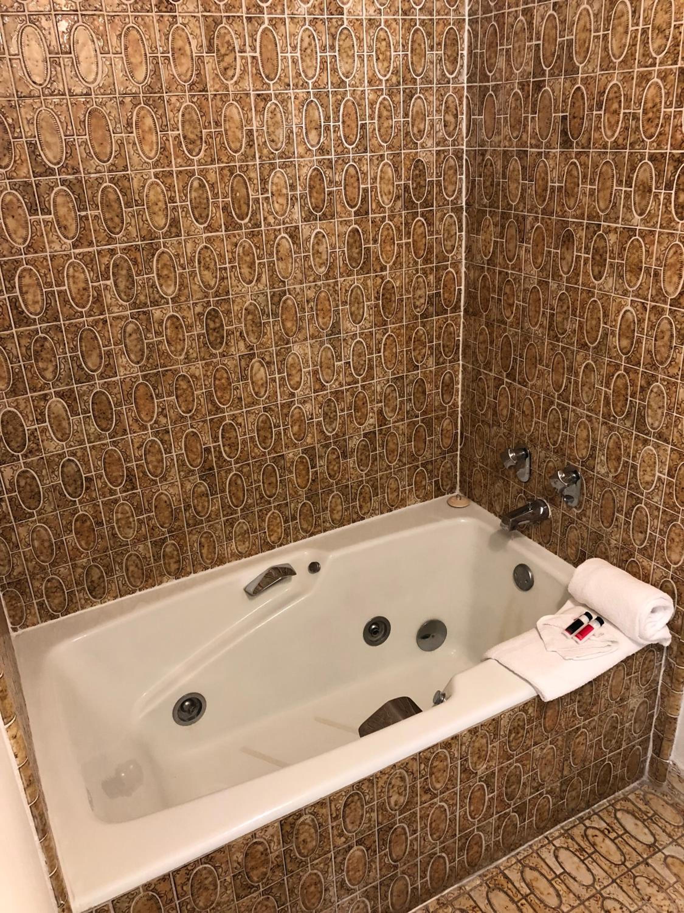 Deluxe King Suite photo 3