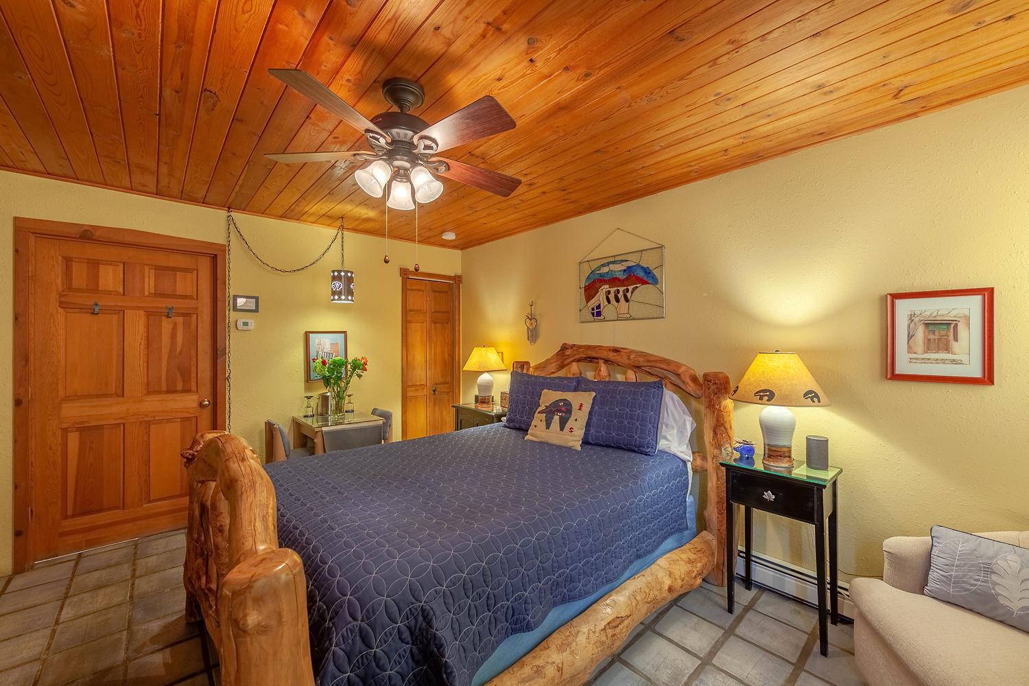 Deluxe Queen Room photo 3