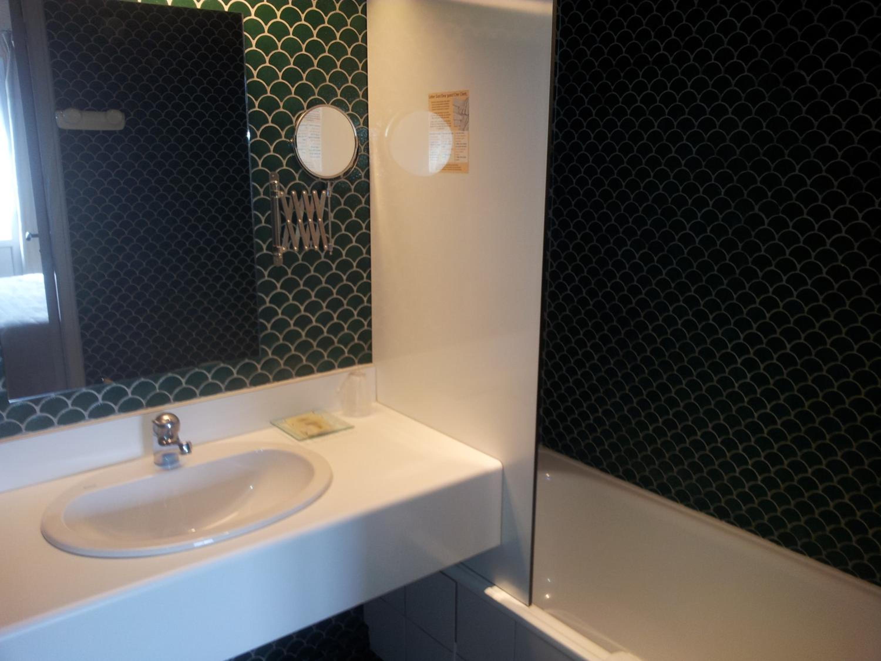 Double Room - Photo 8