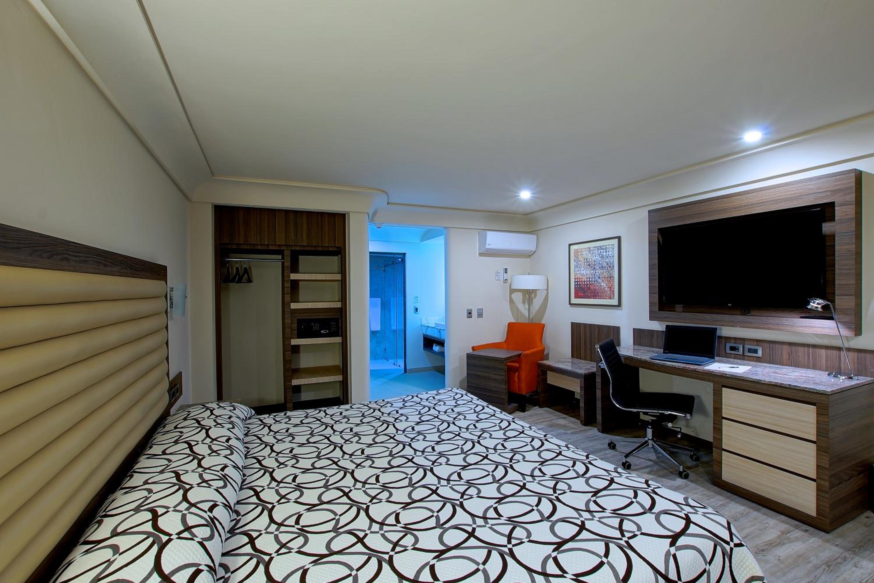 Deluxe Double Room photo 2
