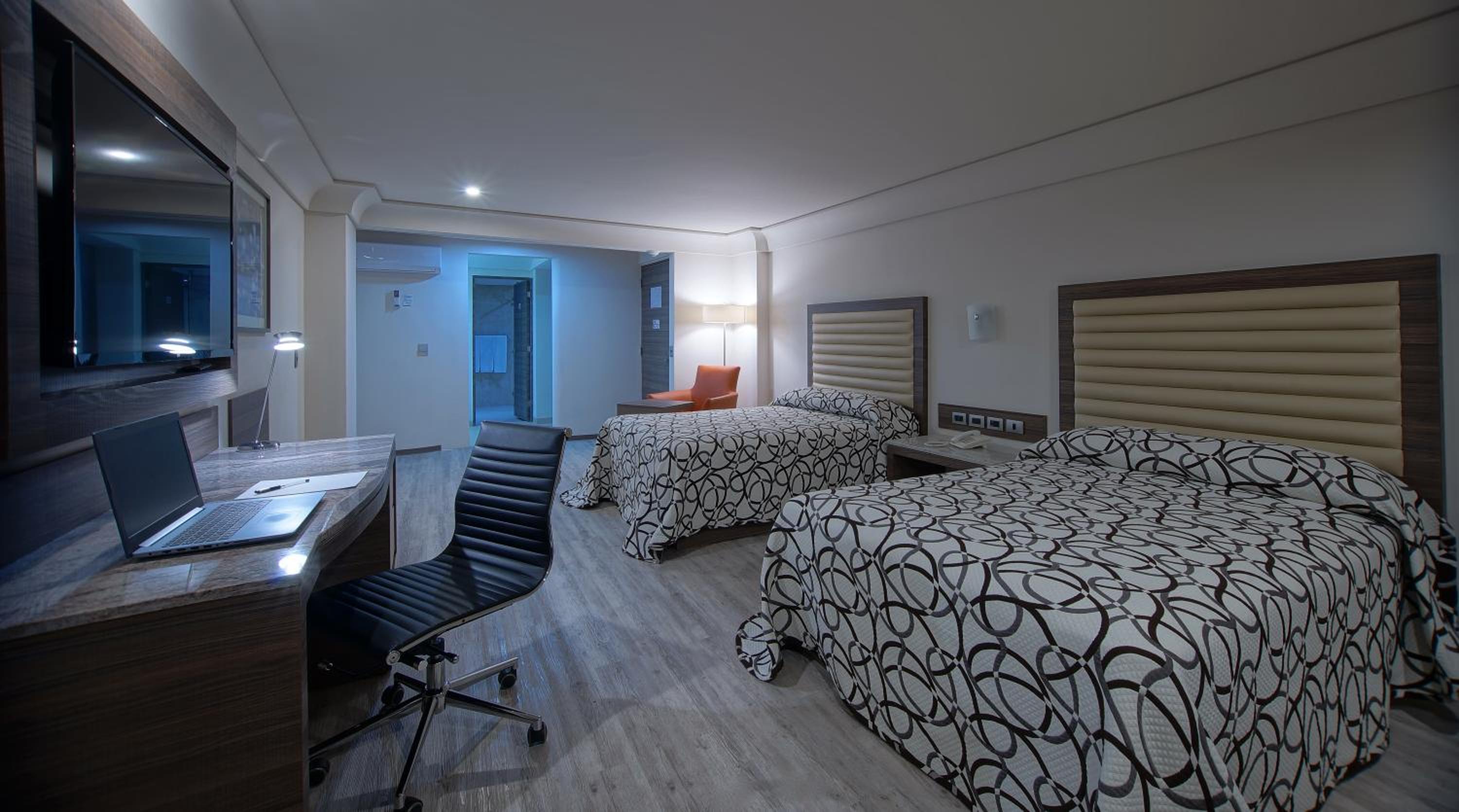 Econo Express Hotel by Nokte Inn — photo 74