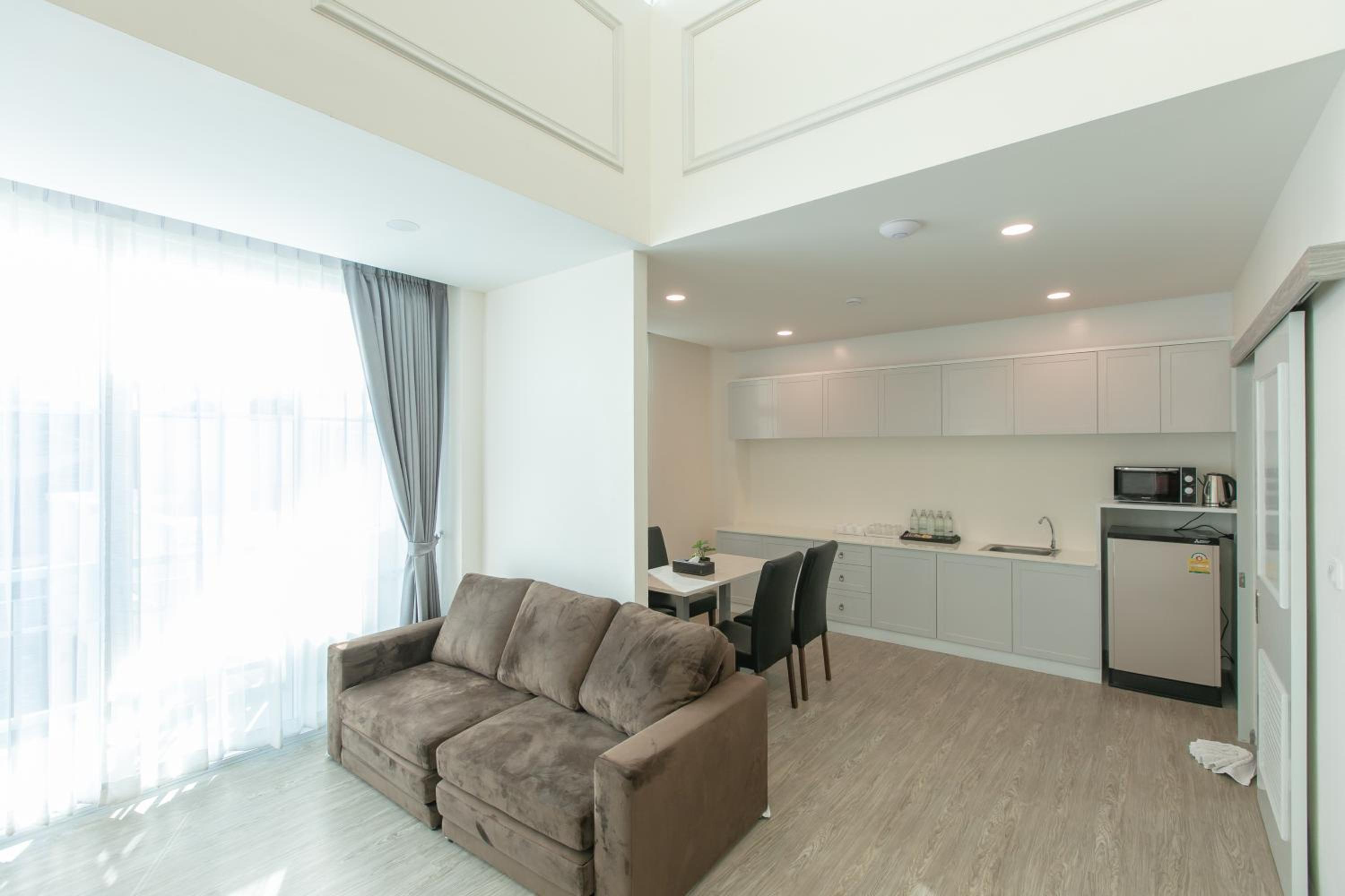 Family Duplex Suite - Photo 9