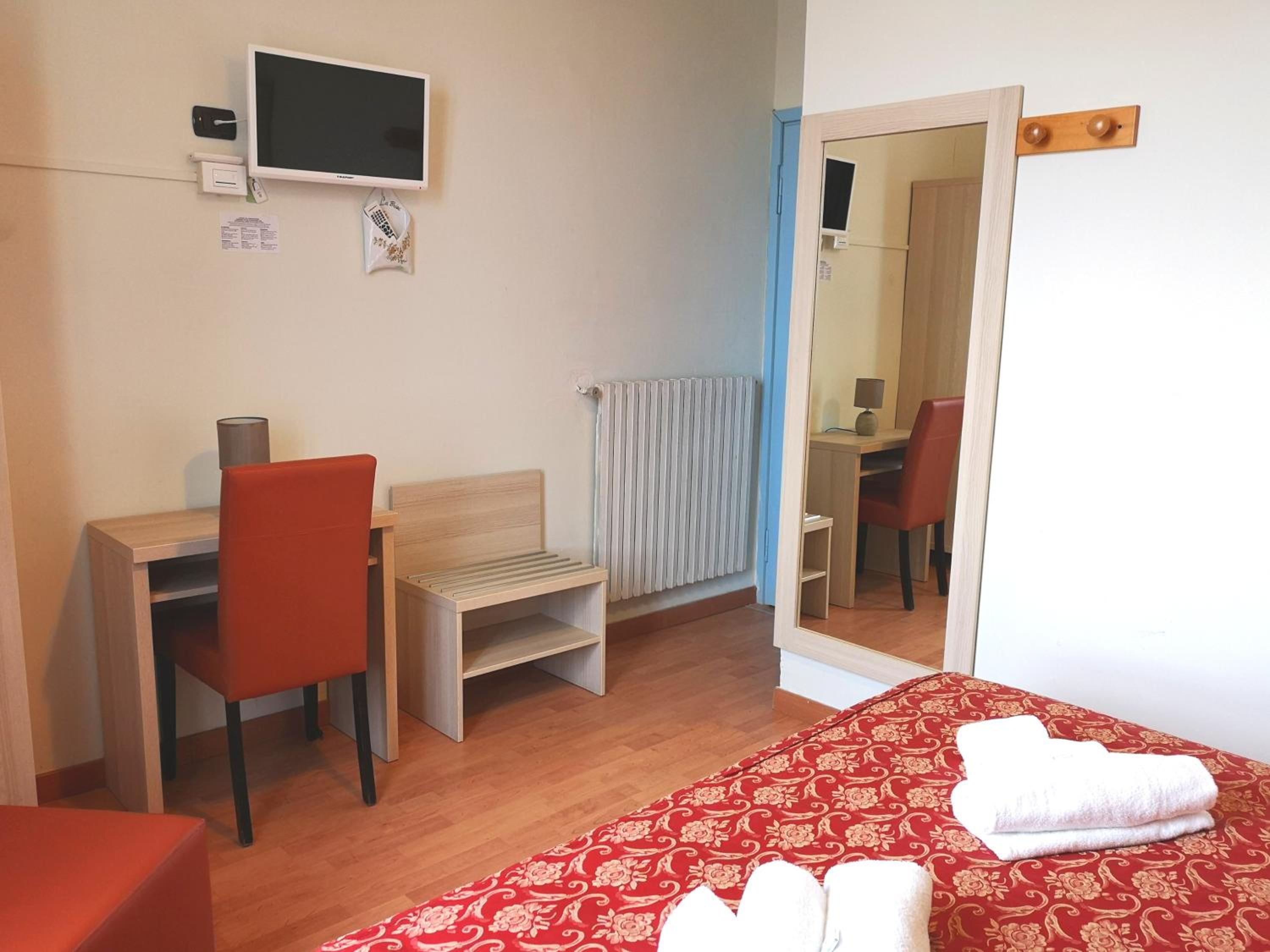Double Or Twin Room With Sea View Without Balcony photo 3
