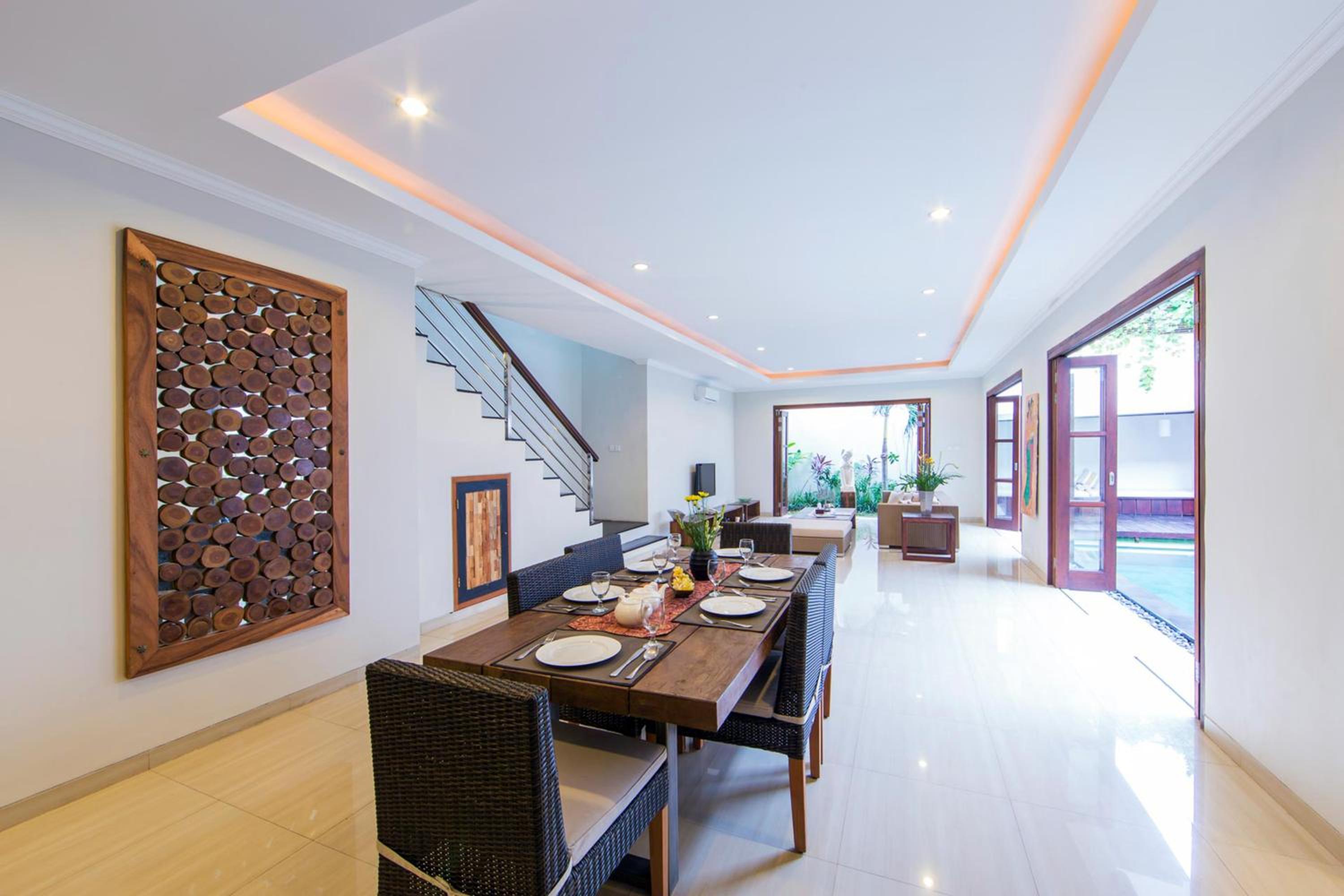 Three-Bedroom Villa with Private Pool - Photo 11
