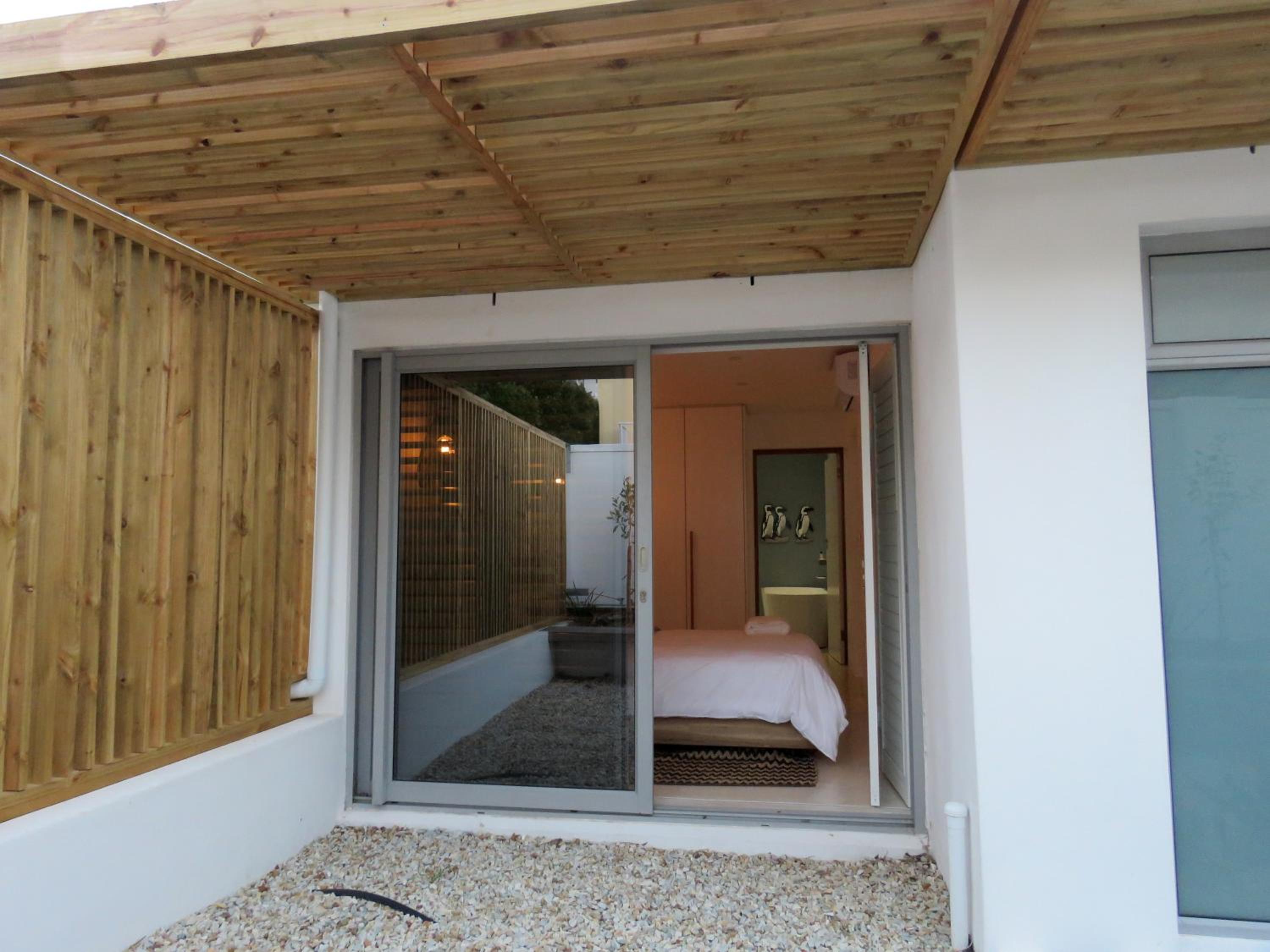 Two-Bedroom House - Photo 111