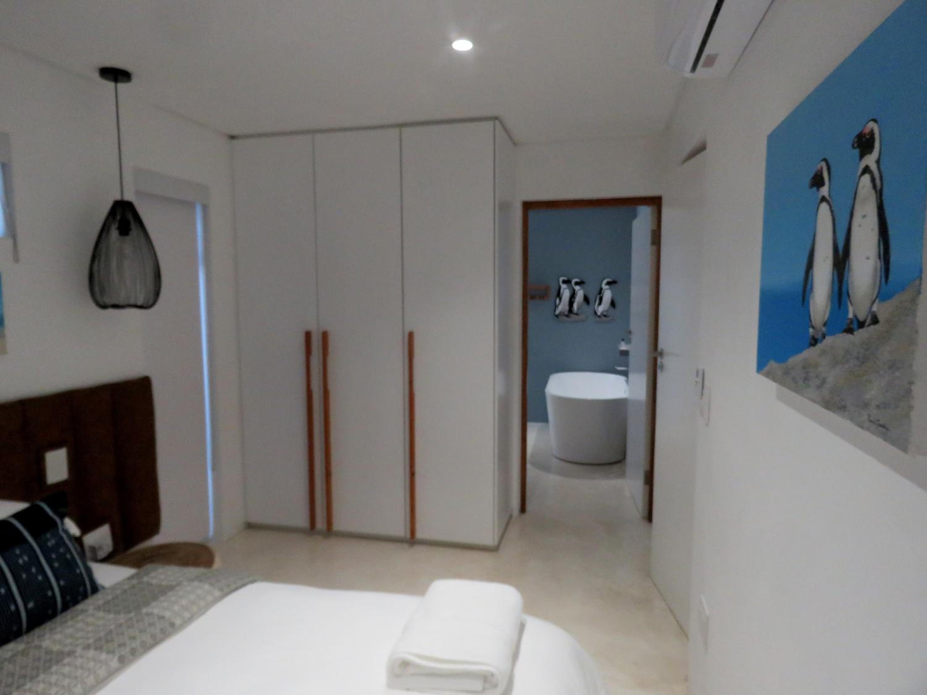 Two-Bedroom House - Photo 110