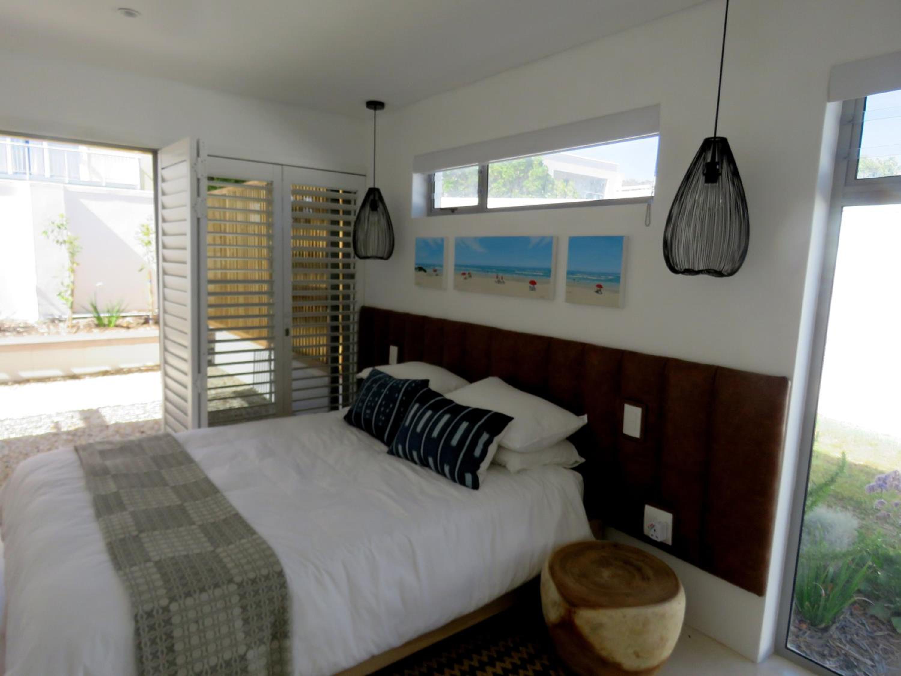 Two-Bedroom House - Photo 84