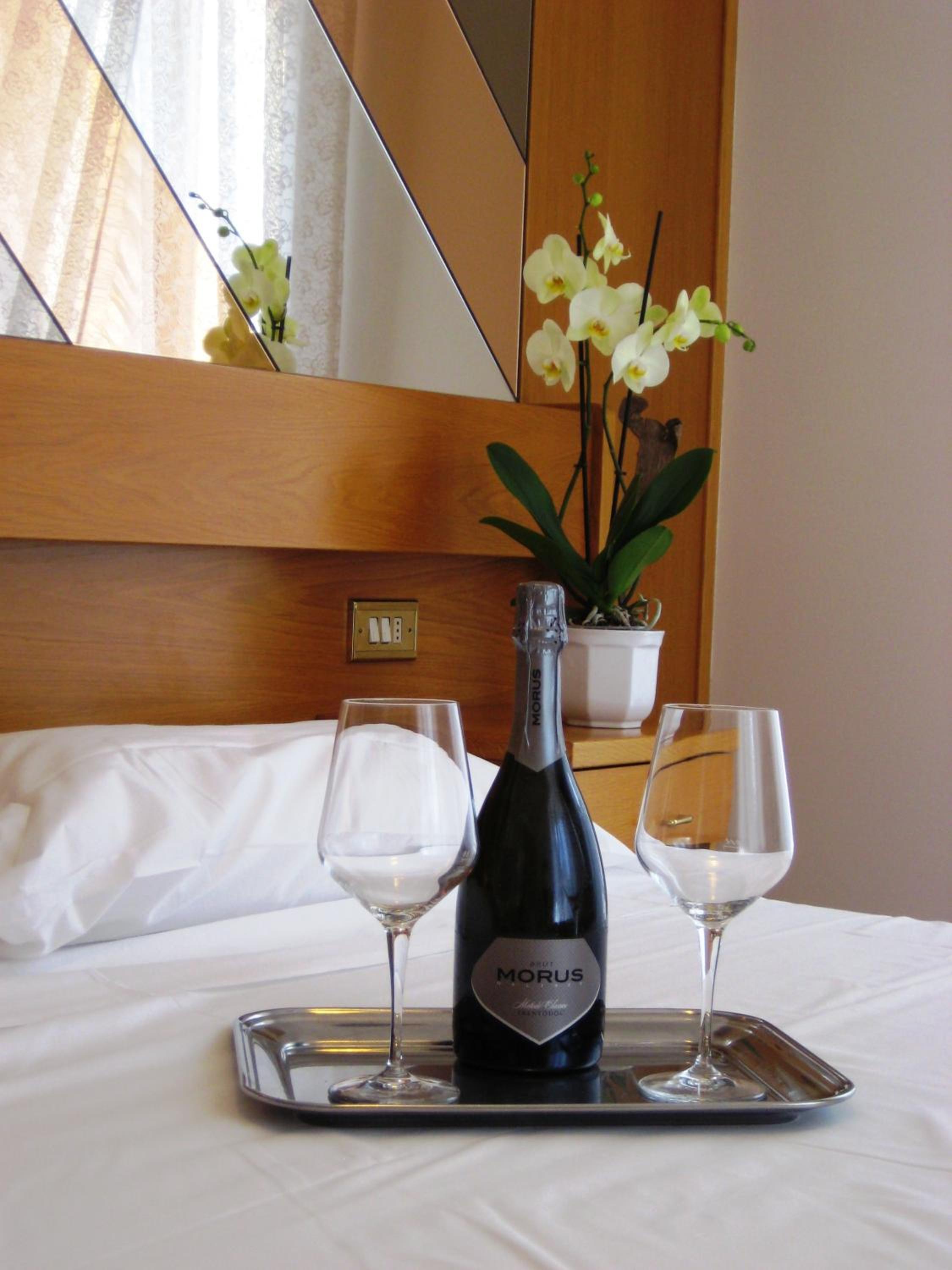 Double or Twin Room photo 3