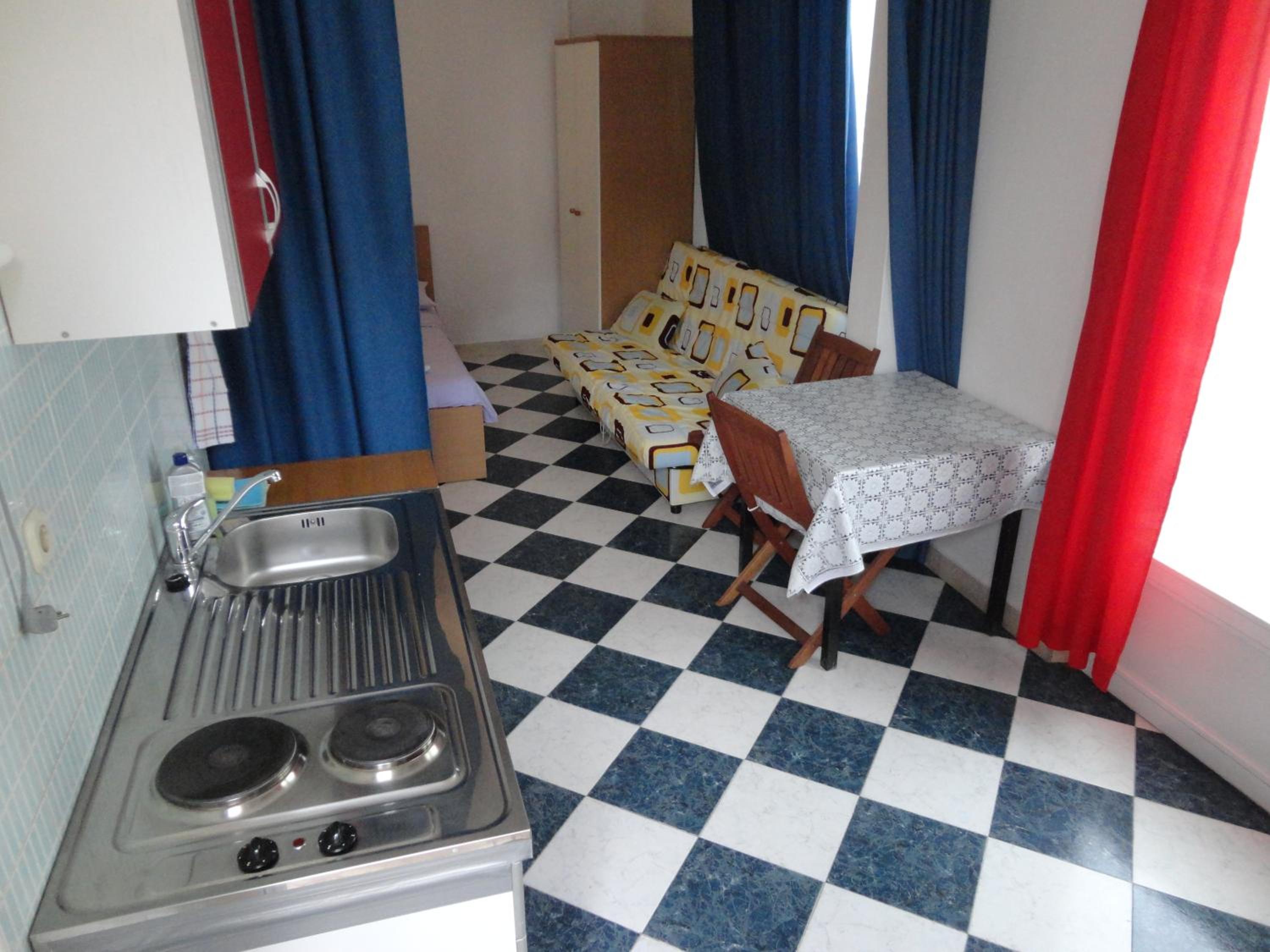 One-Bedroom Apartment with Patio photo 3