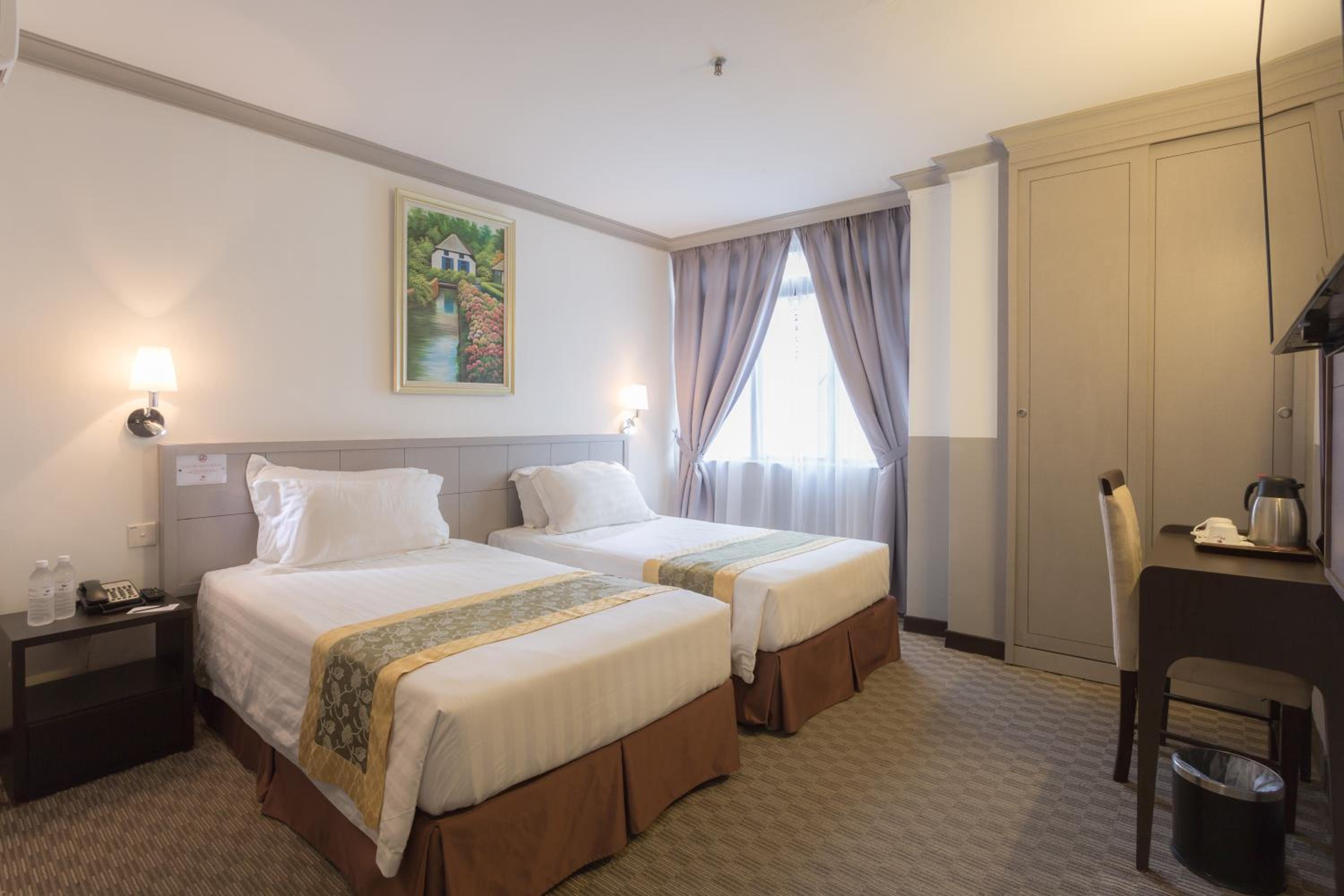 Deluxe Twin Room - Photo 1