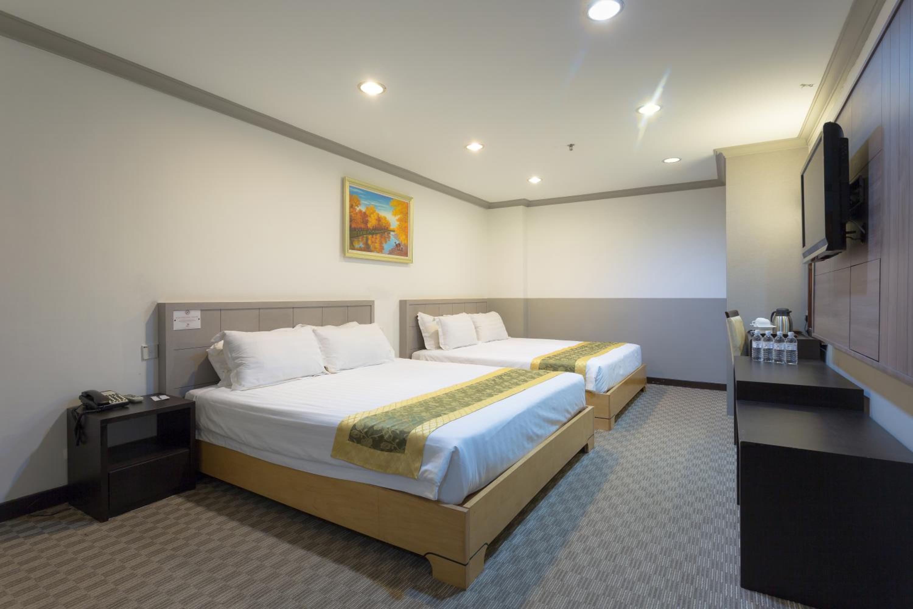 Family Suite - Photo 1