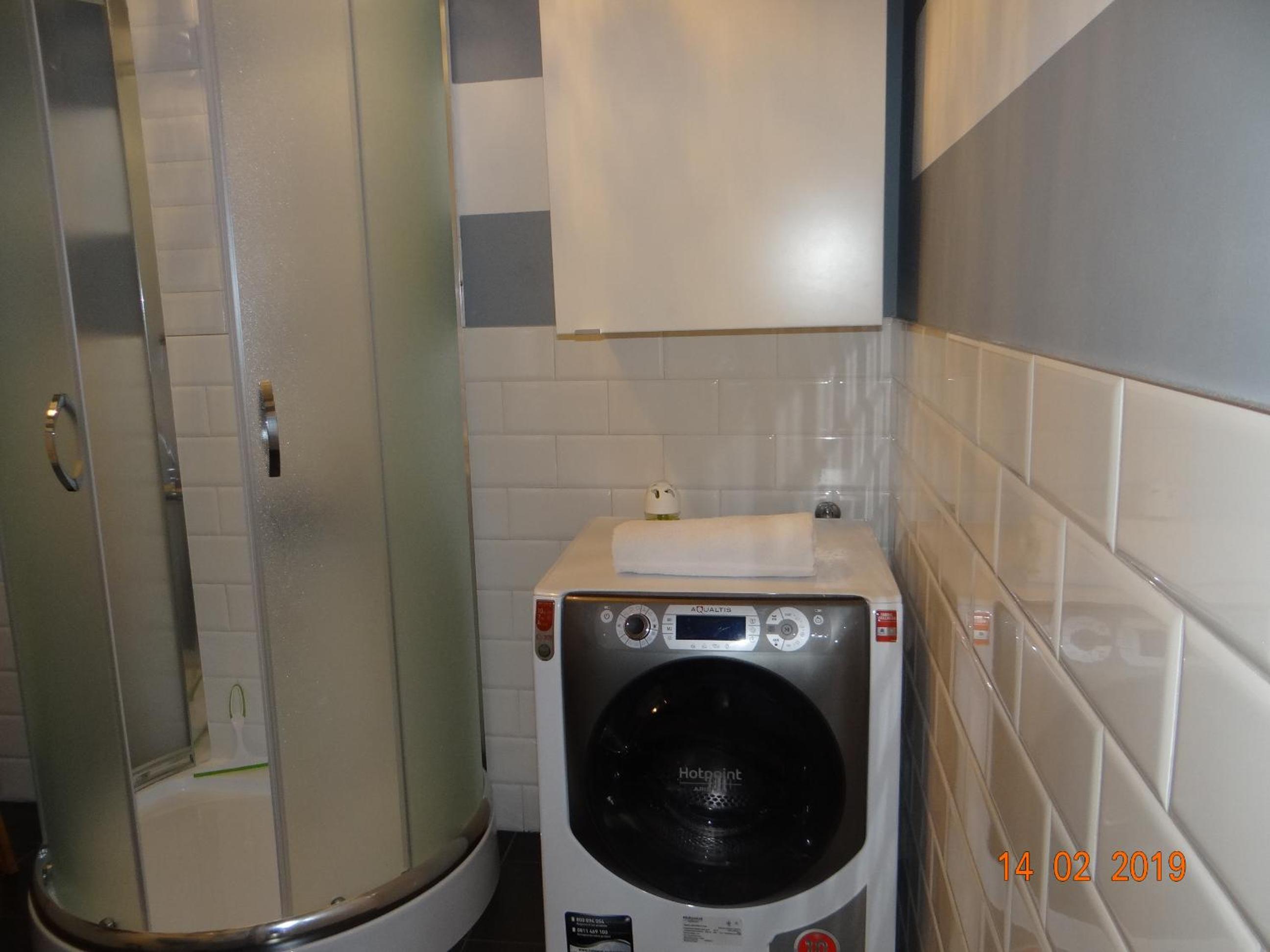 One-Bedroom Apartment - Photo 9