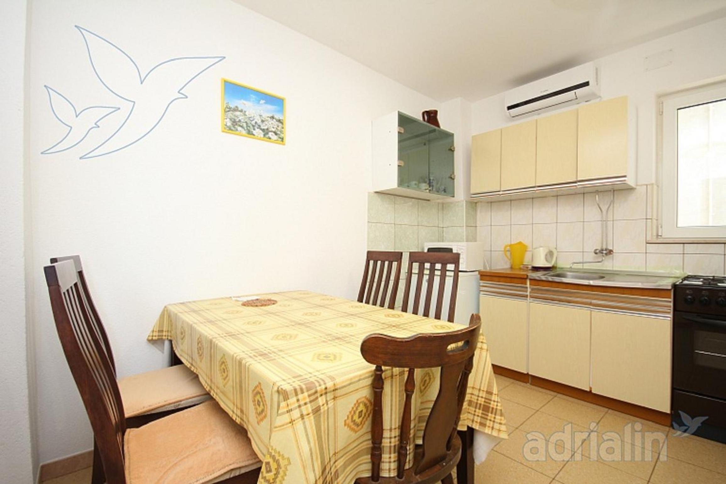 One-Bedroom Apartment with Balcony photo 2