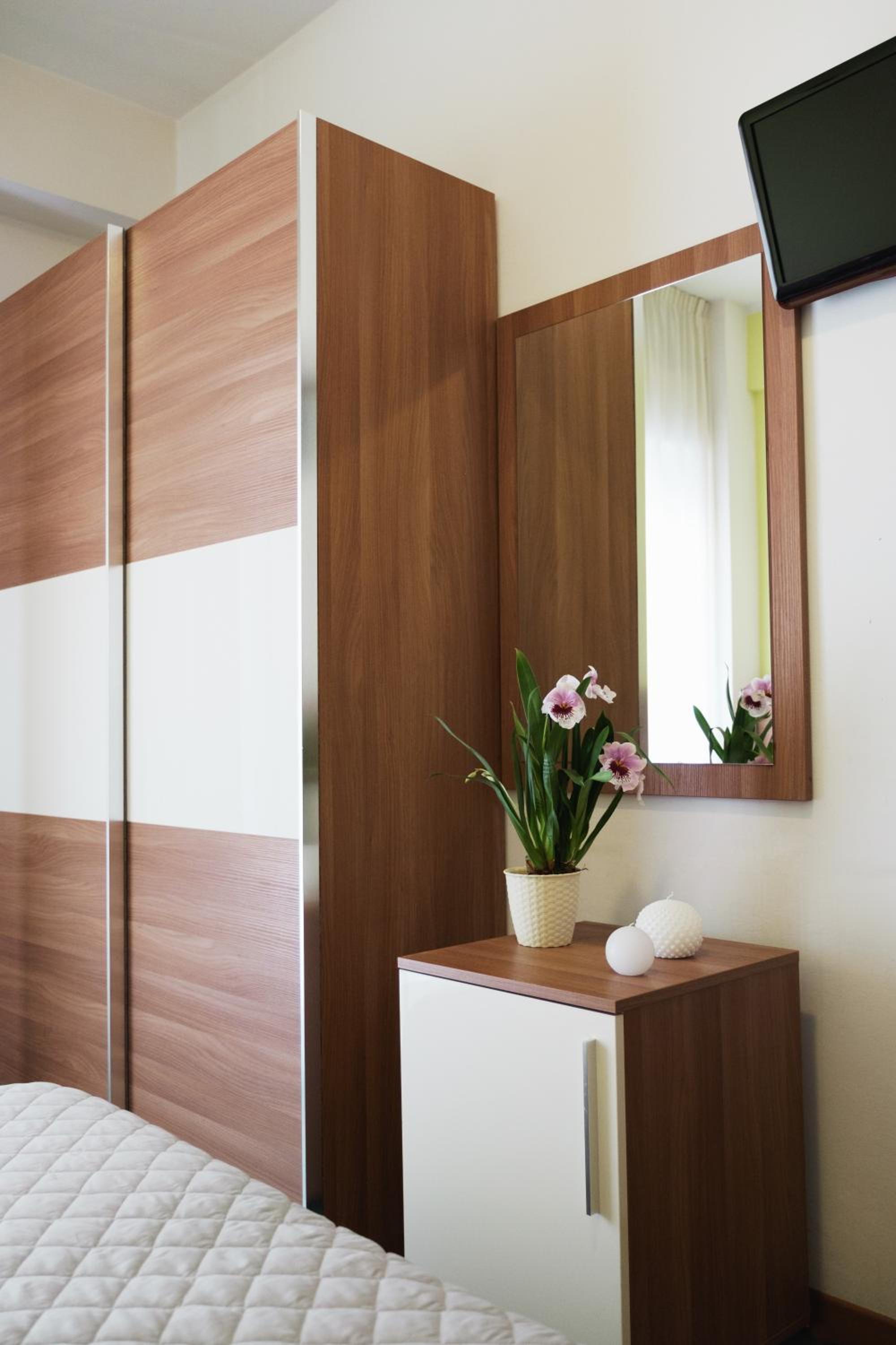 Quadruple Room - Photo 1
