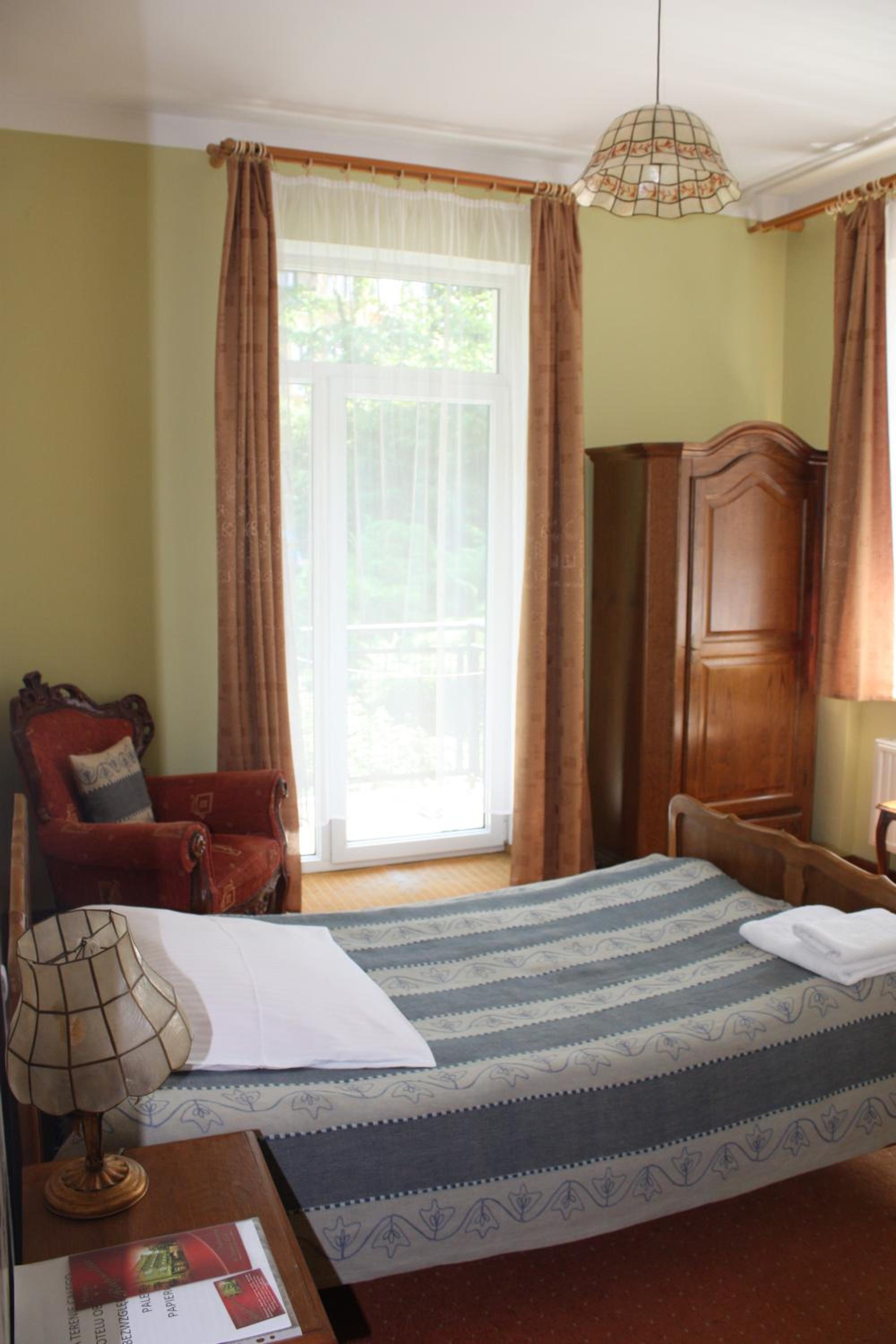 Single Room photo 3