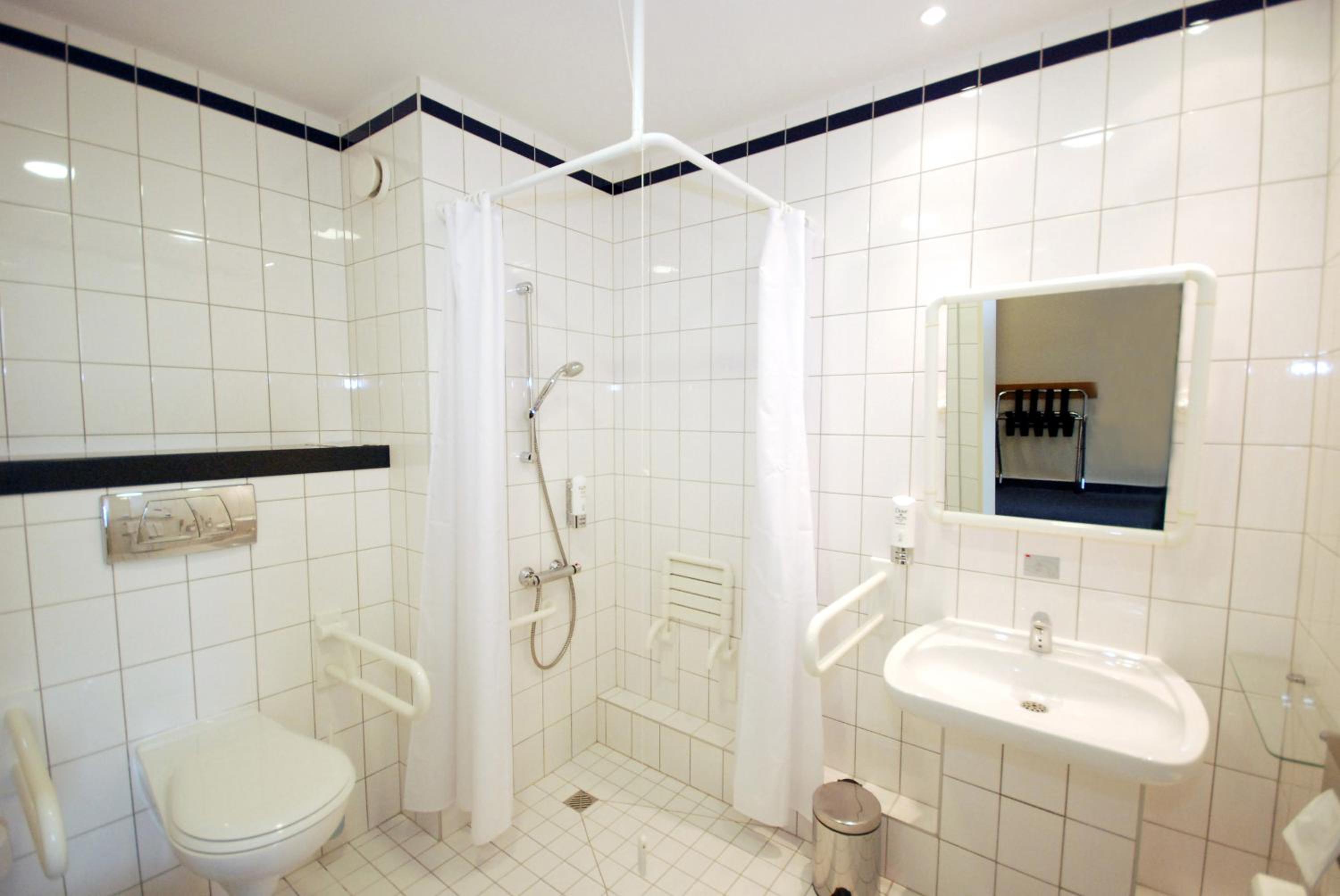Standard Double Room - Photo 2