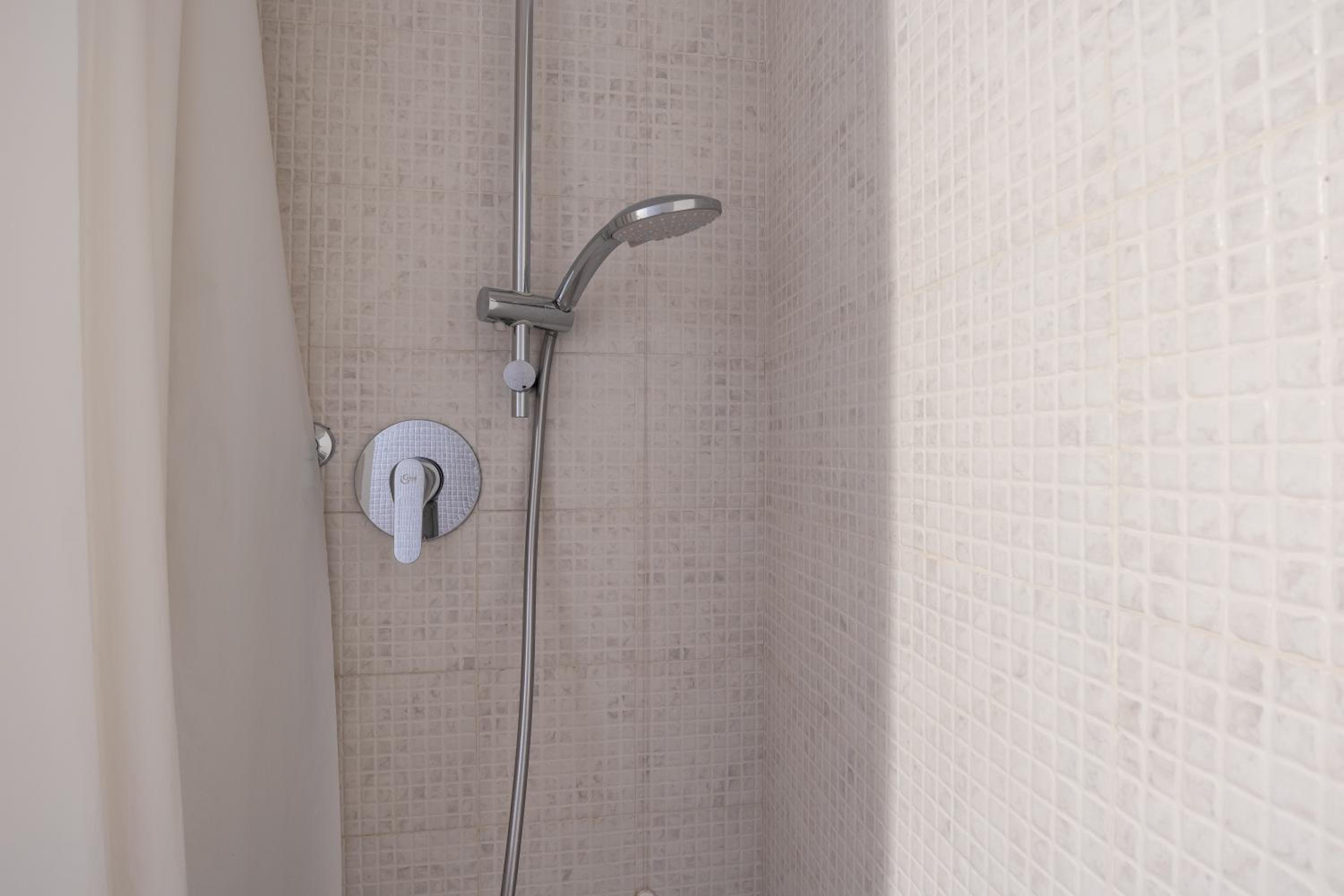 Double Room with Private External Bathroom photo 2