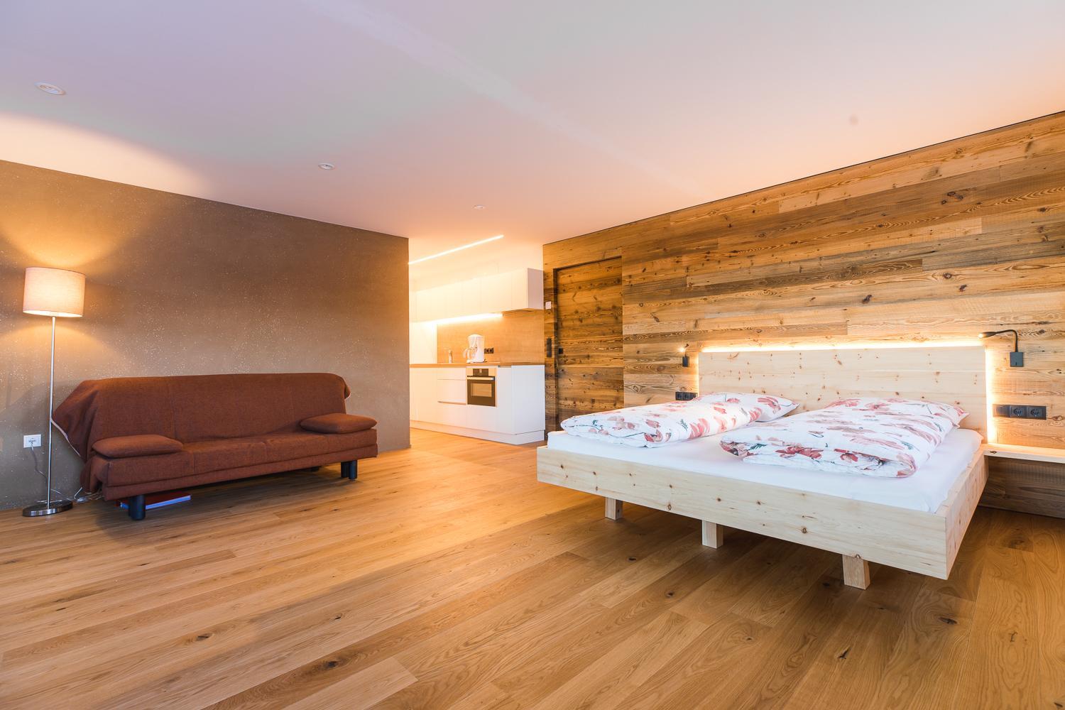 One-Bedroom Apartment with Terrace