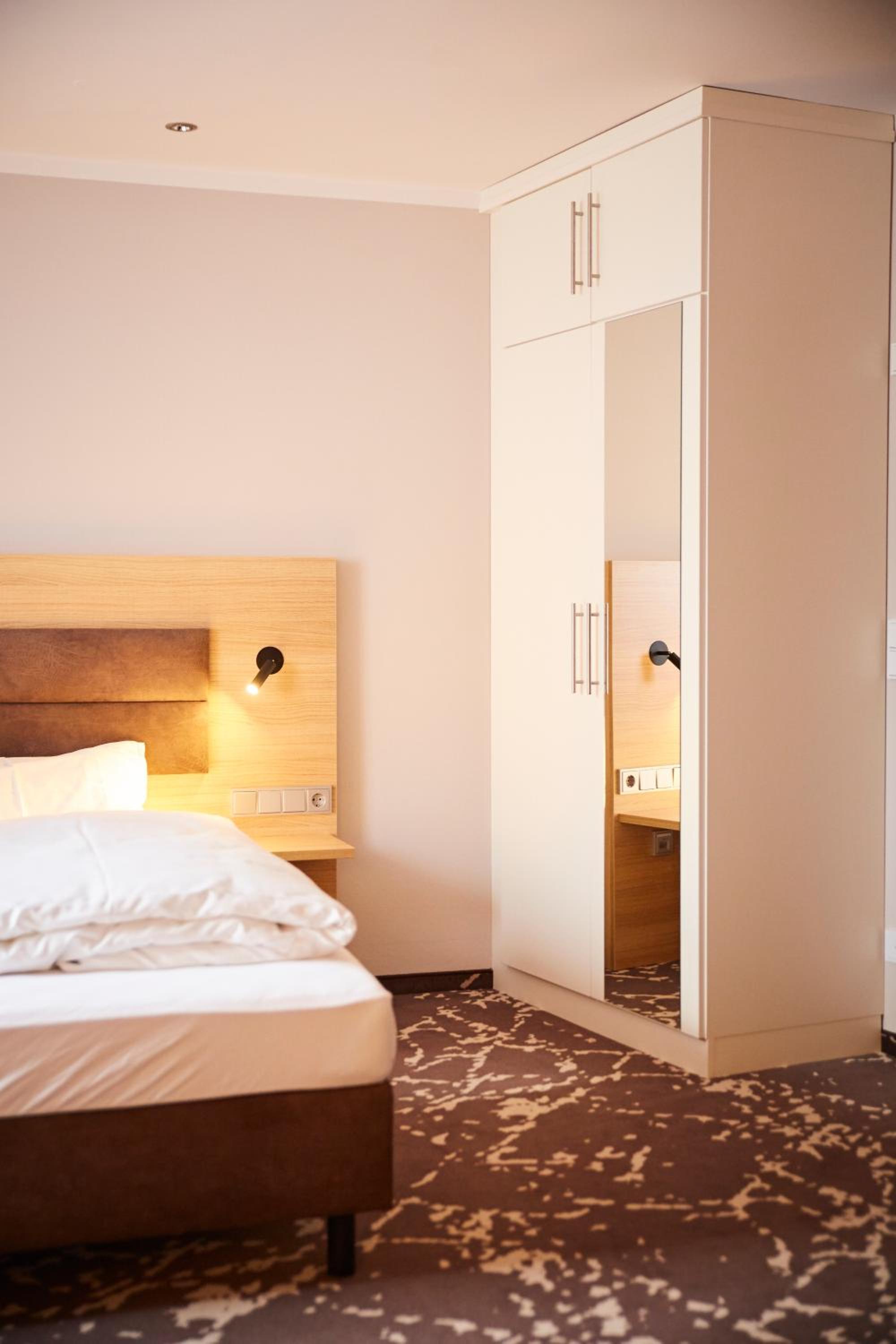 Deluxe Single Room
