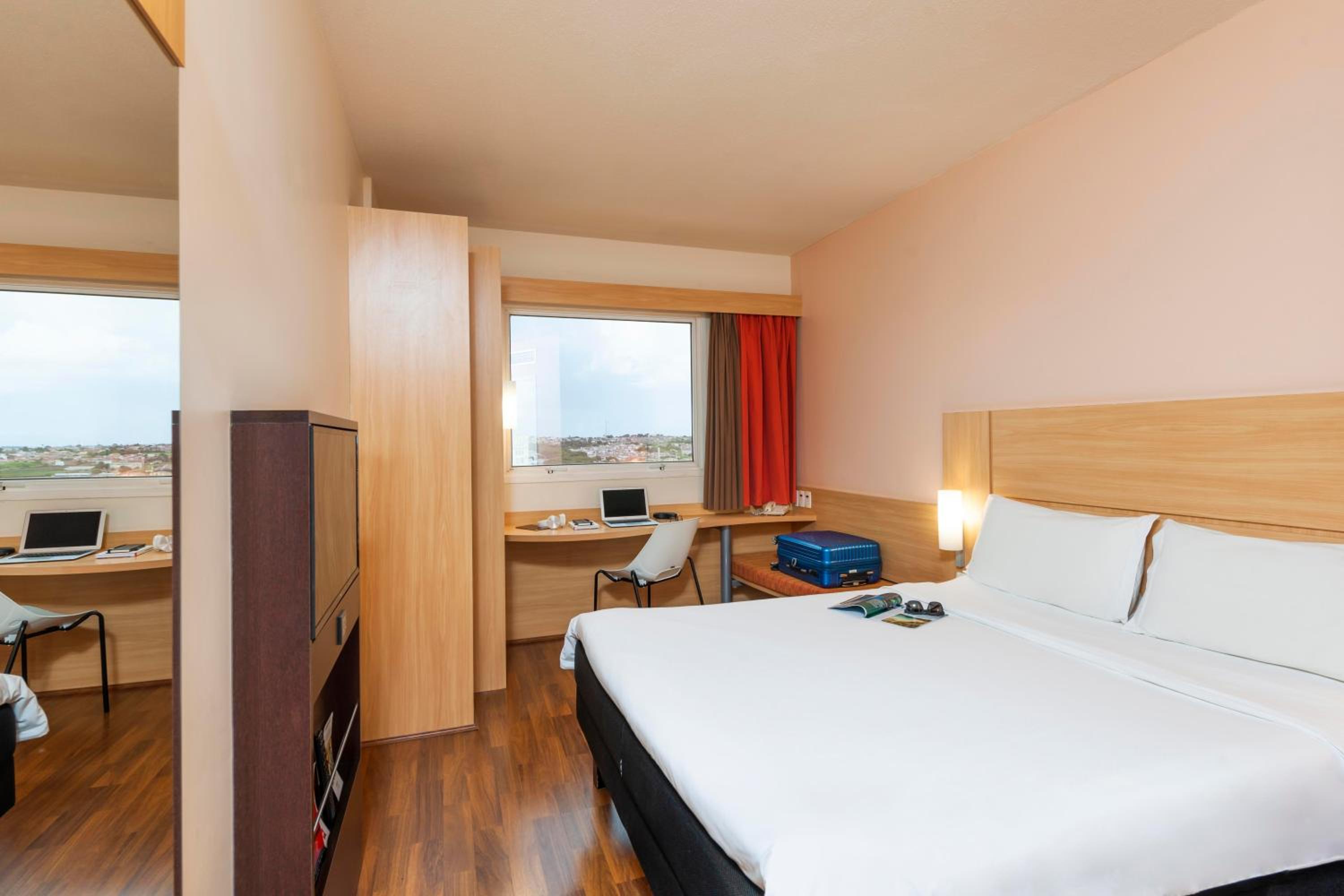 Standard Double Room photo 3