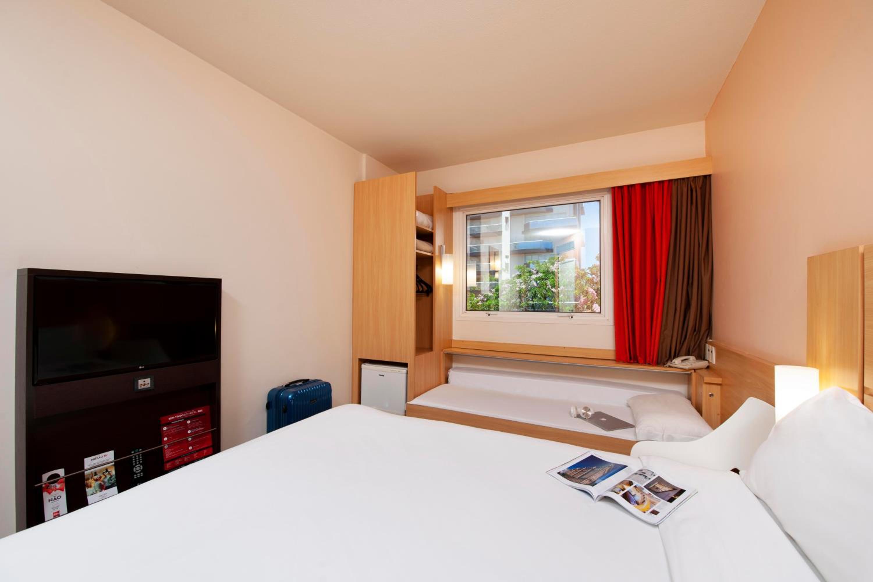 Standard Apartment with 1 Double Bed and an extra bed photo 2