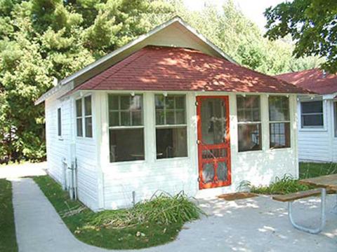 One-Bedroom Cottage