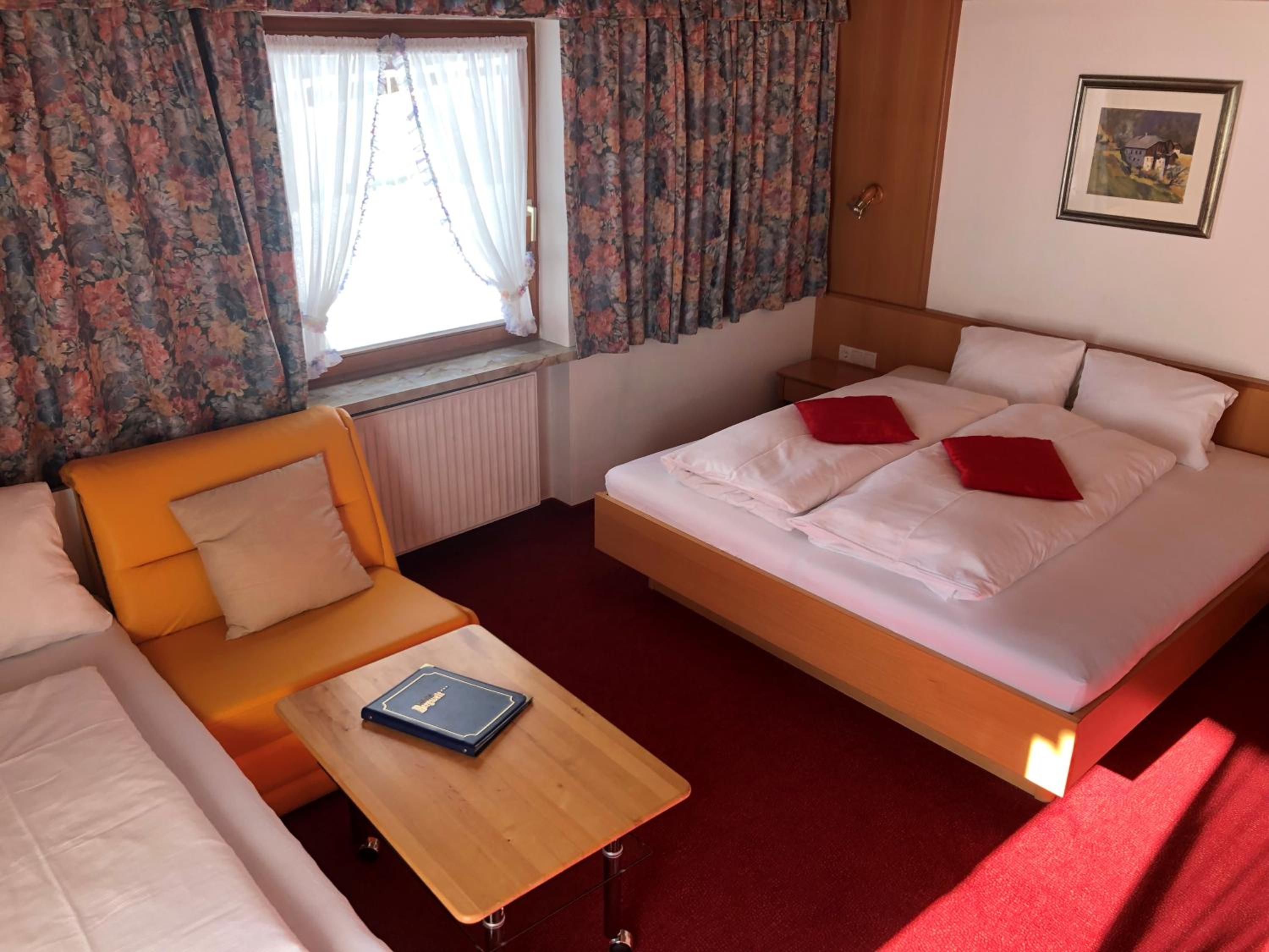 Triple Room photo 1