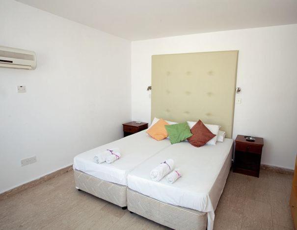 Superior Double Room With Balcony photo 3