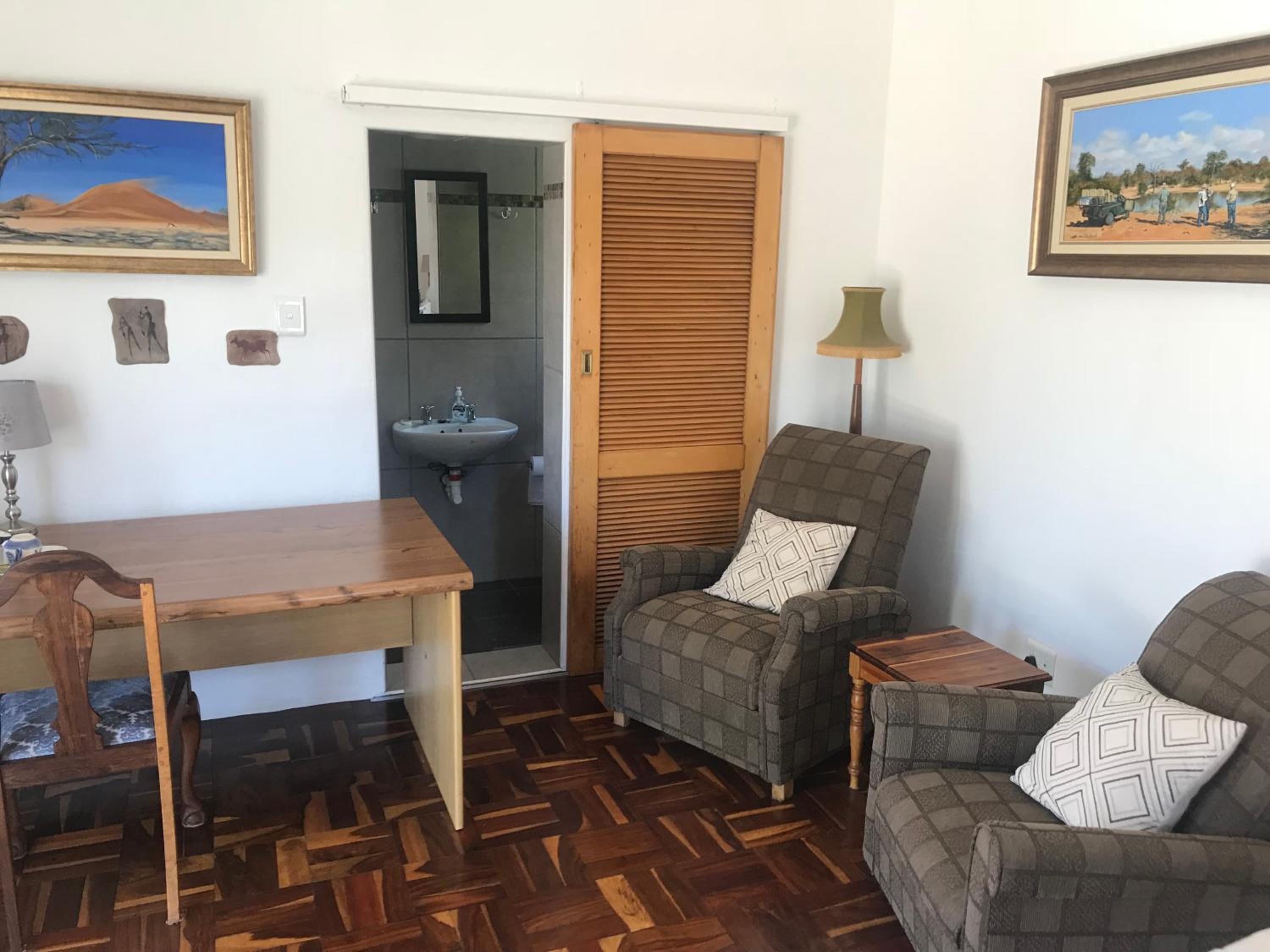 Deluxe Double Room with Shower - Photo 2