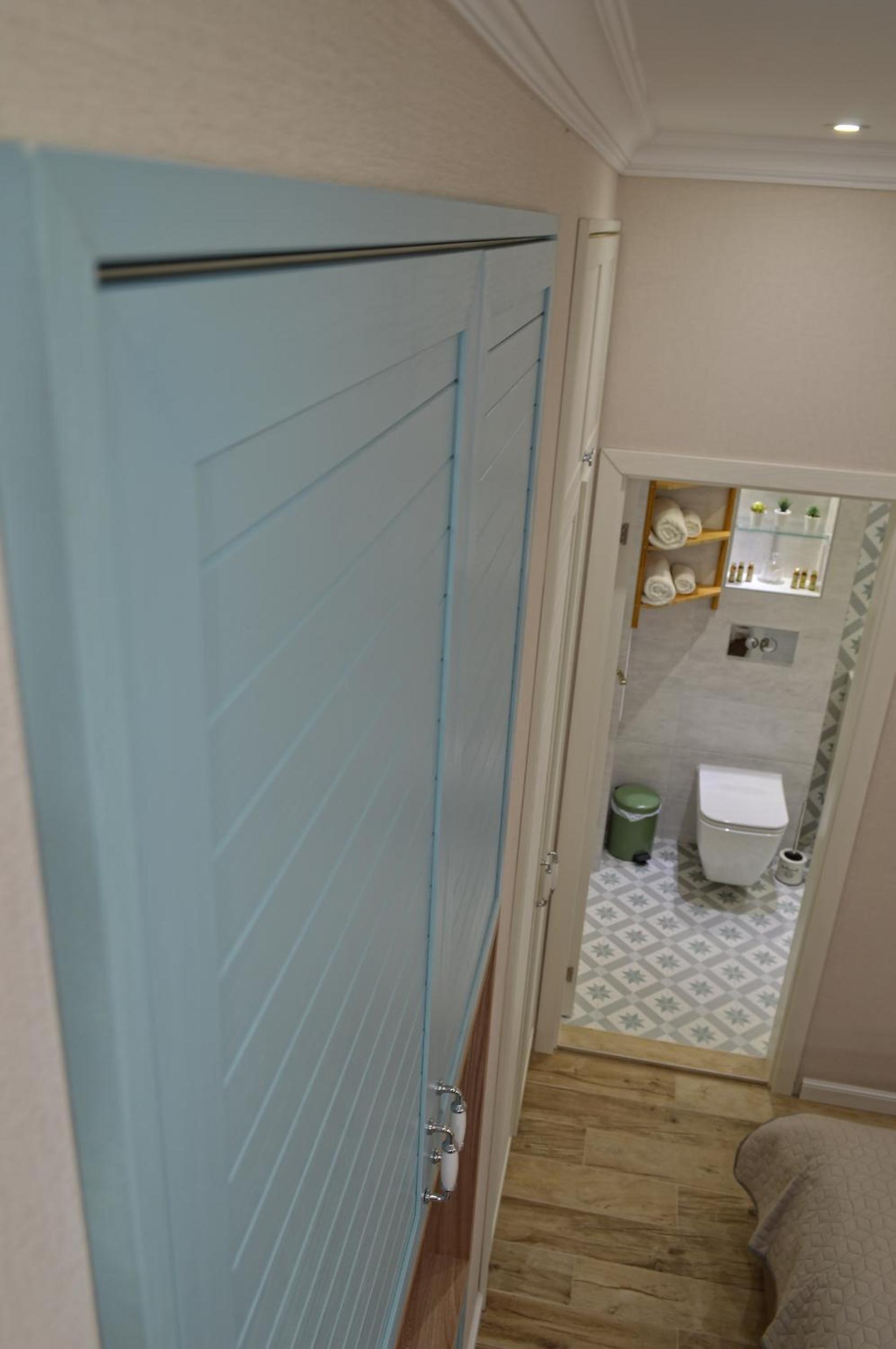 Studio Apartment - Photo 13
