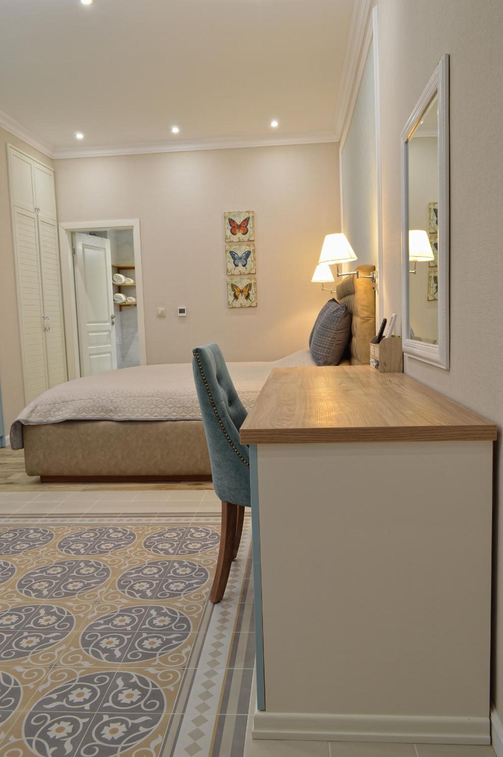 Studio Apartment - Photo 15