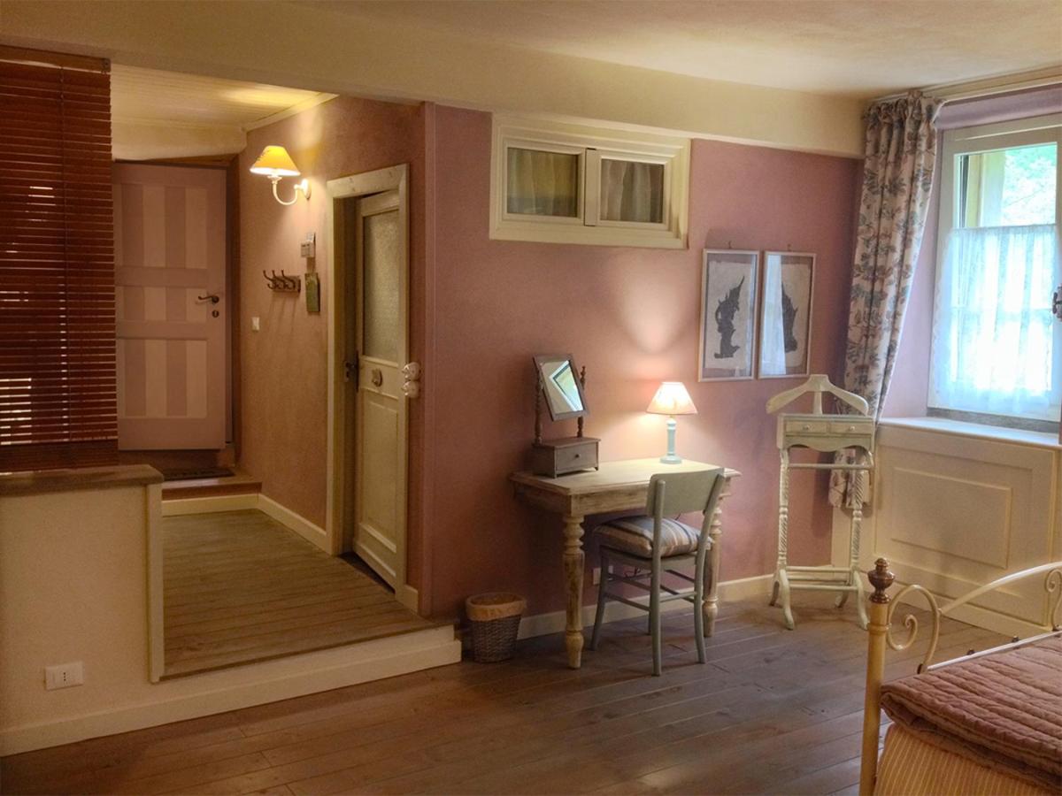 Double Room with Private Bathroom photo 2