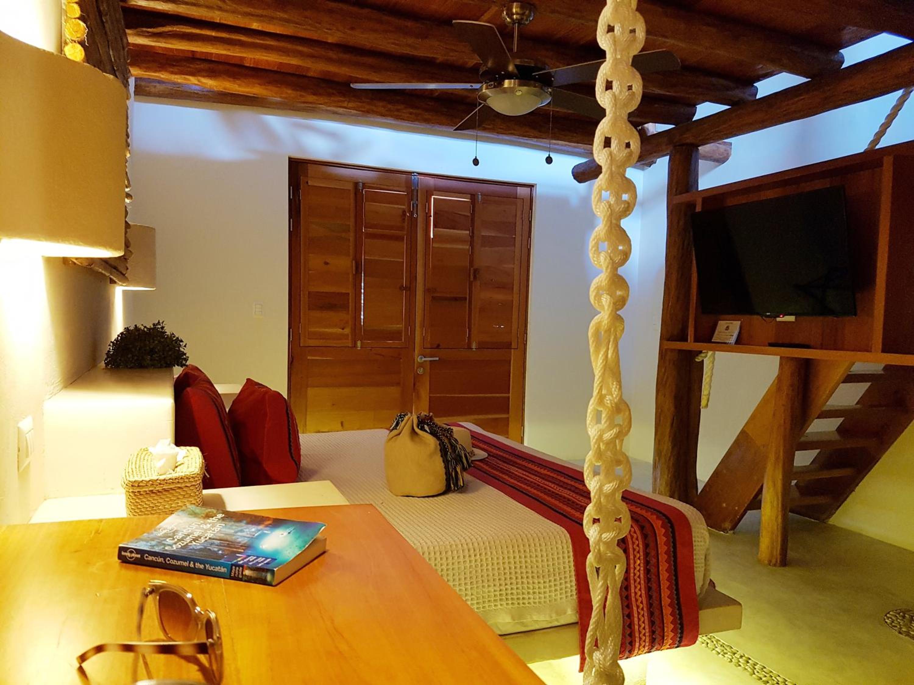 Duplex - Photo 6