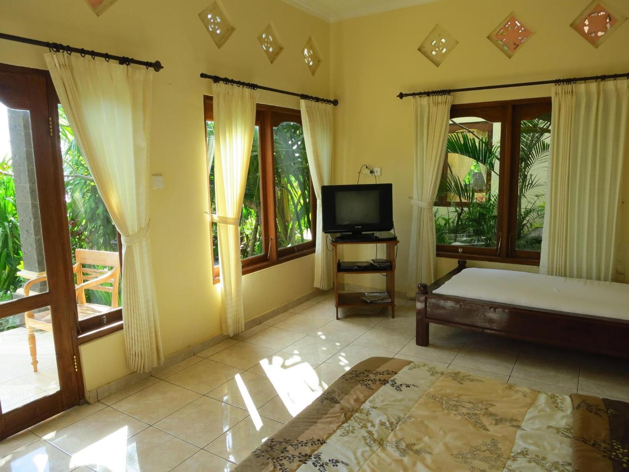 Standard Double Room with Garden View - Photo 8