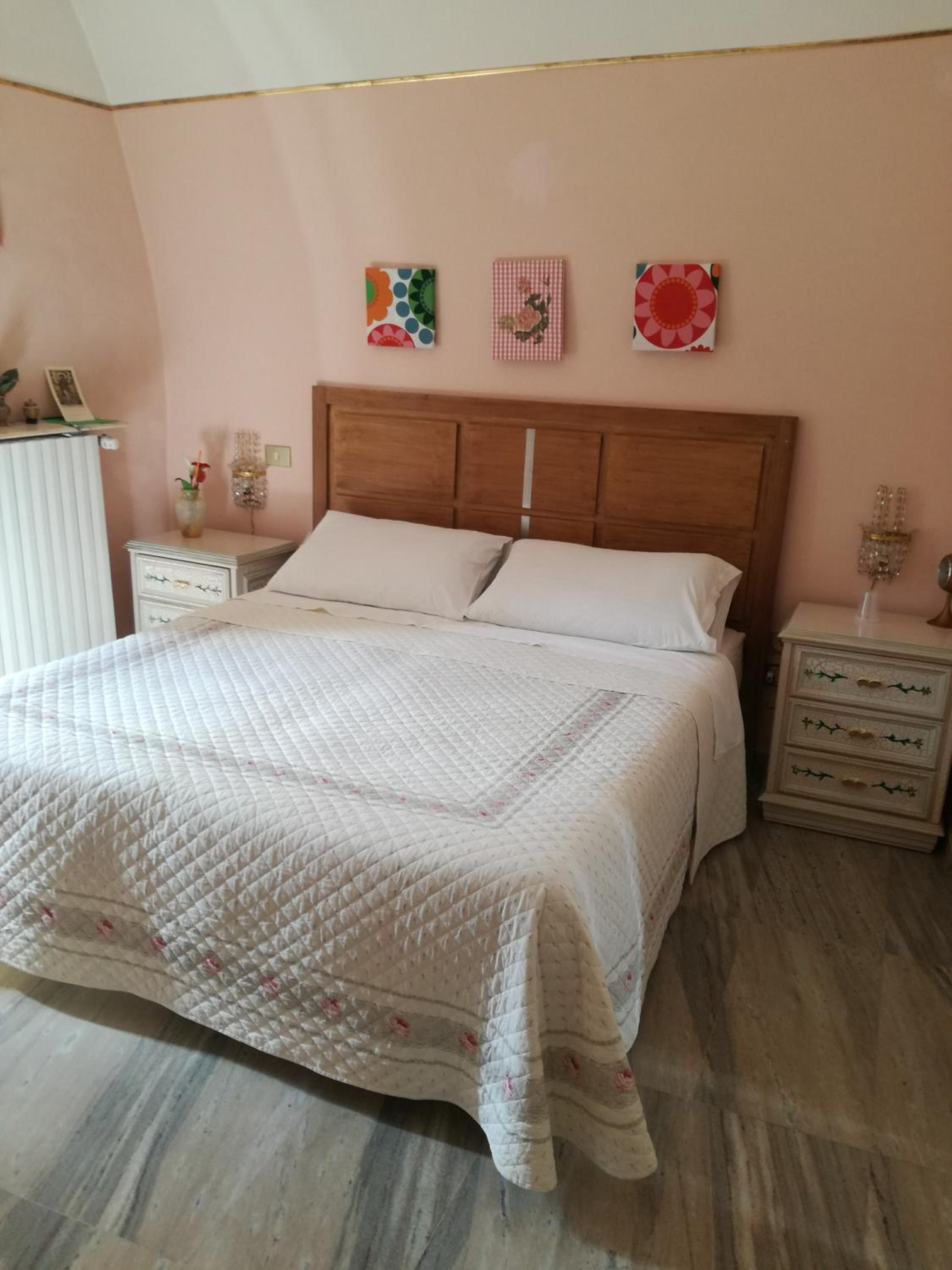 Deluxe King Room photo 1