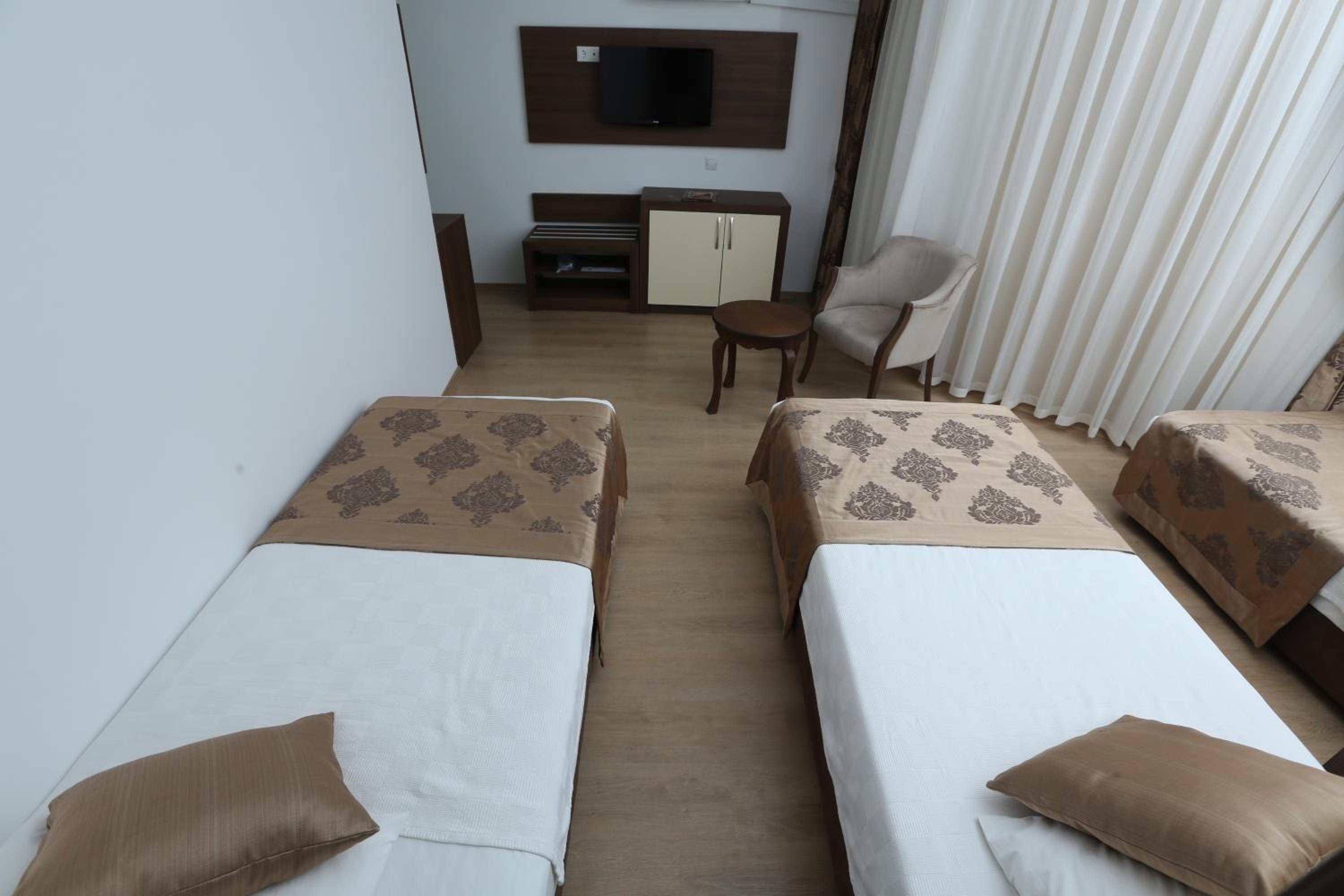 Standard Double or Twin Room with Side Sea View