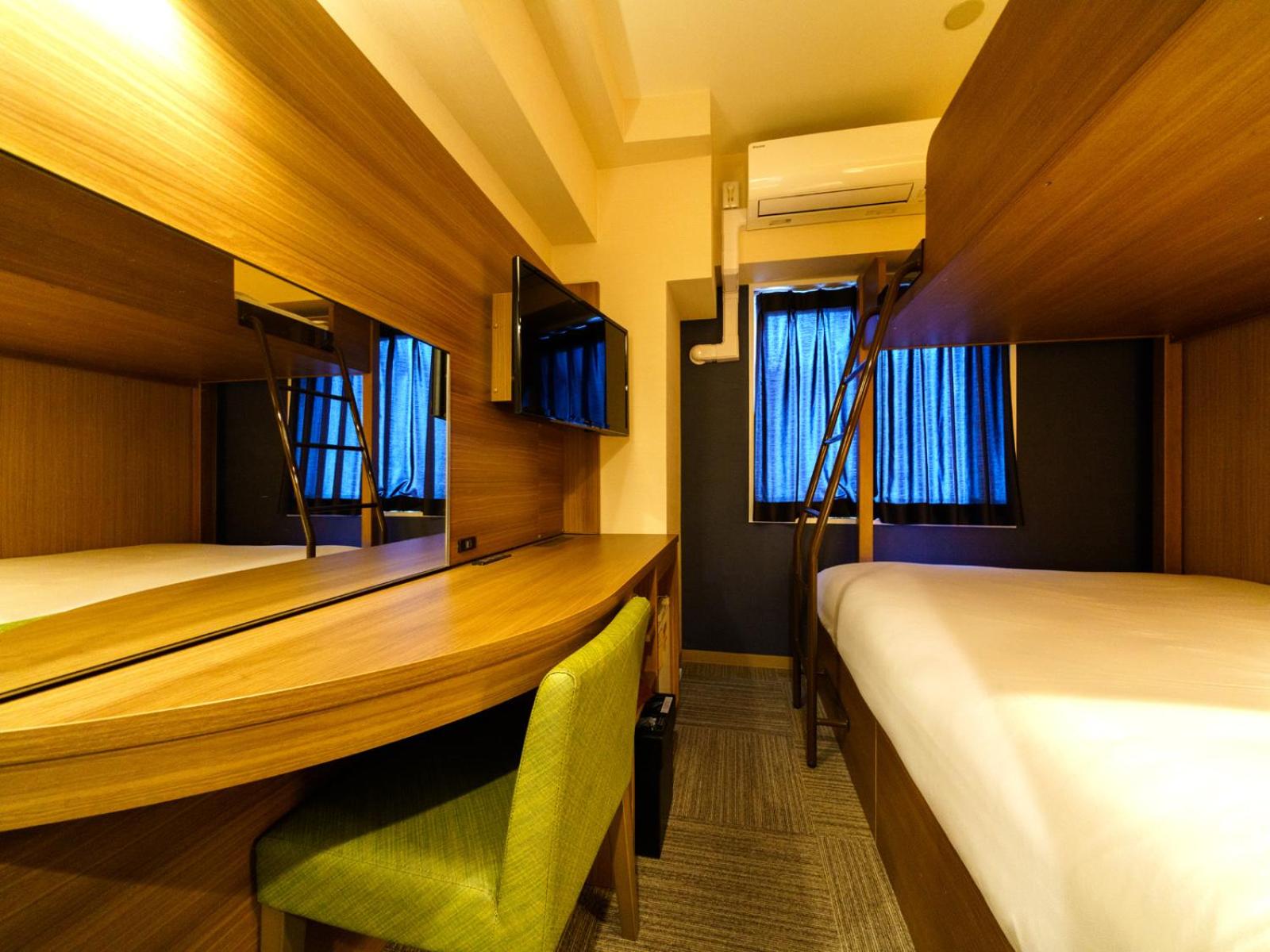 Room with Double Bed and Bunk Bed 2 adult- Non-Smoking photo 3
