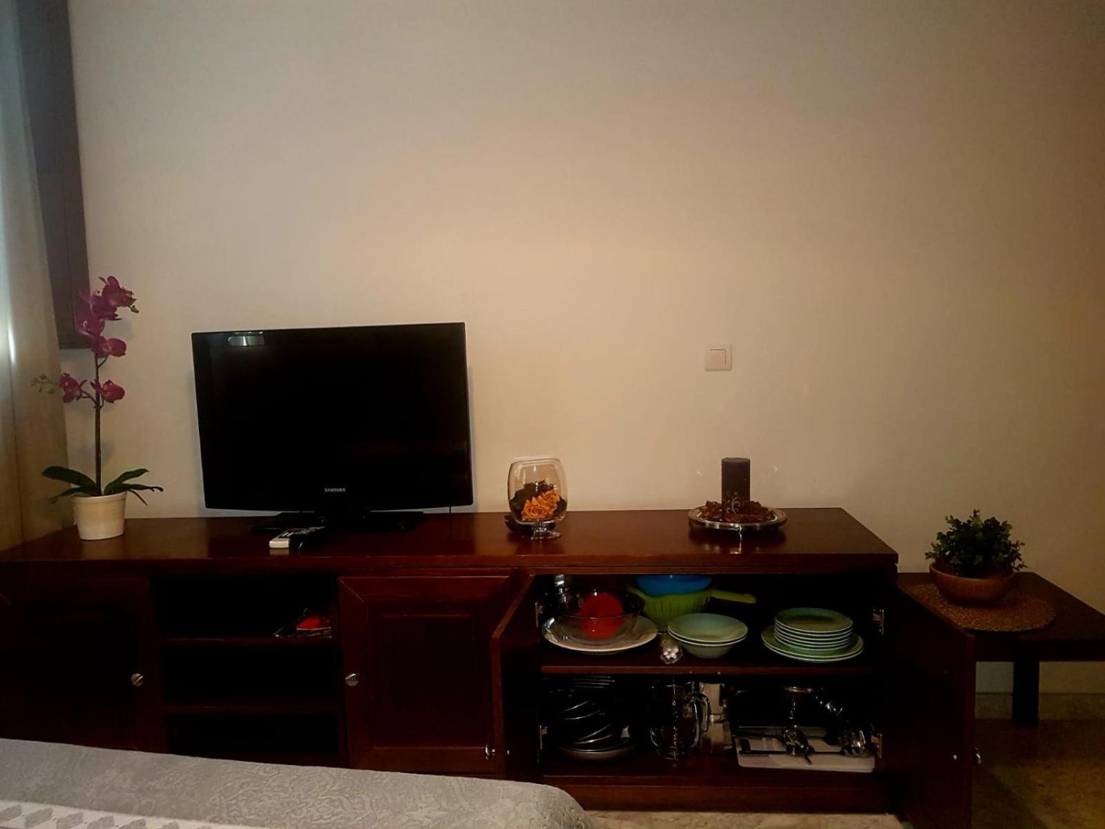 One-Bedroom Apartment - Photo 19