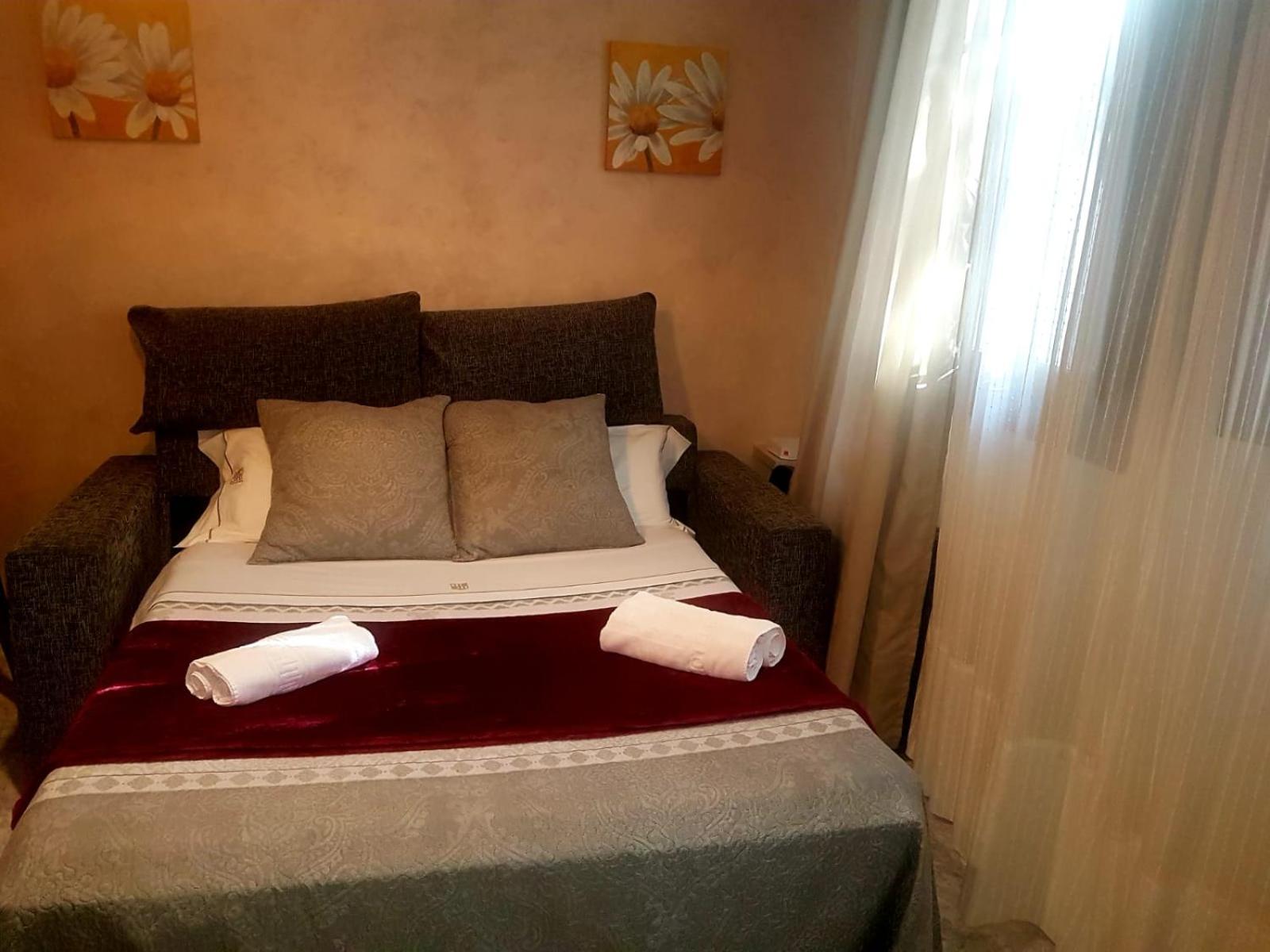 One-Bedroom Apartment - Photo 20