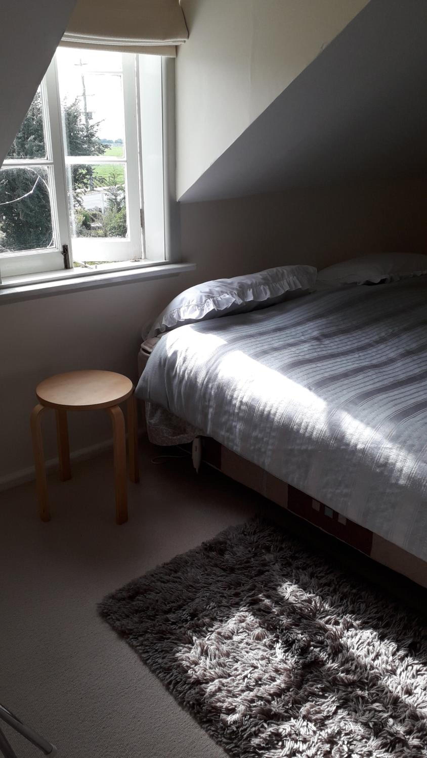 Double Room with Private Bathroom - Photo 5