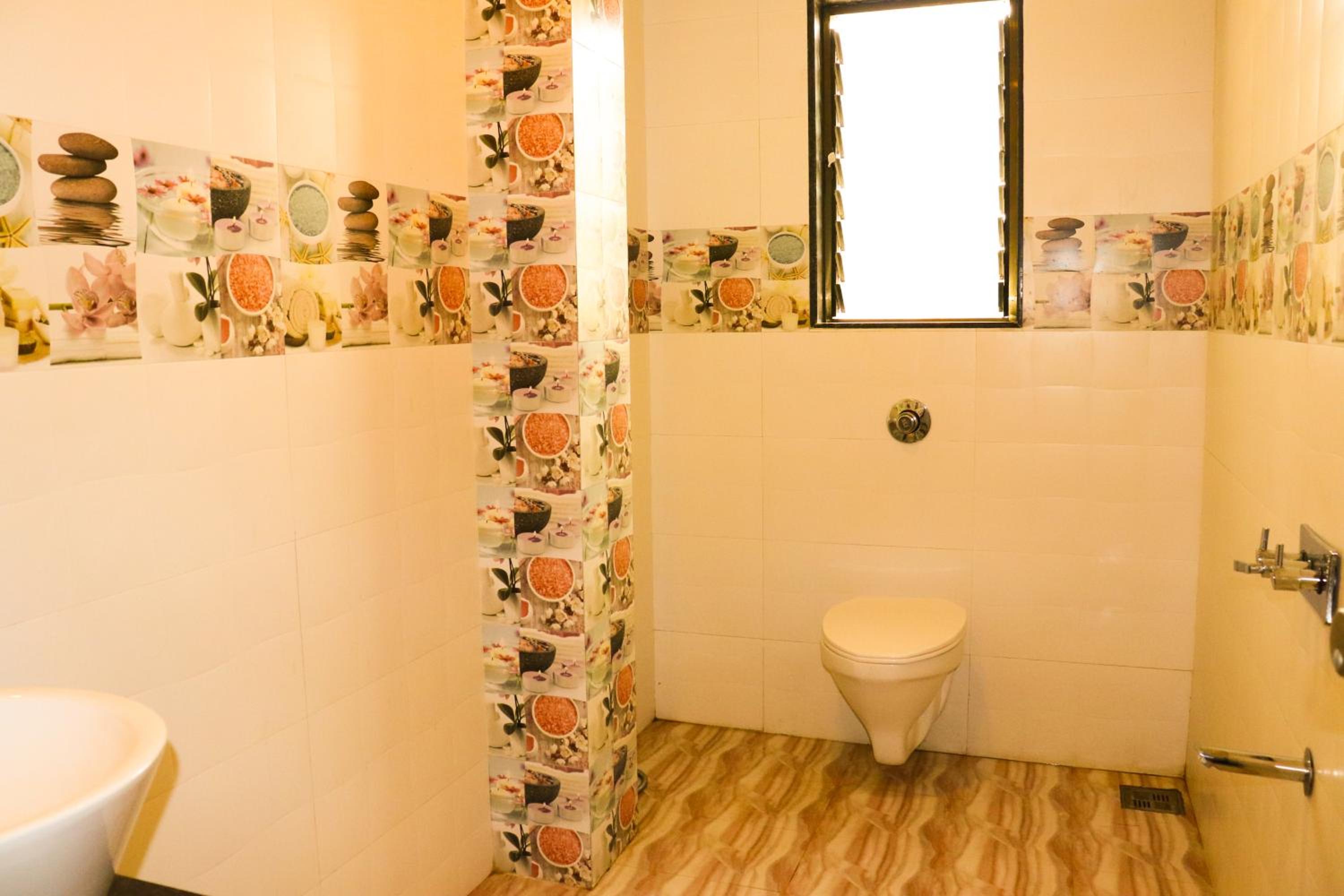Super Deluxe Double Room - Photo 19