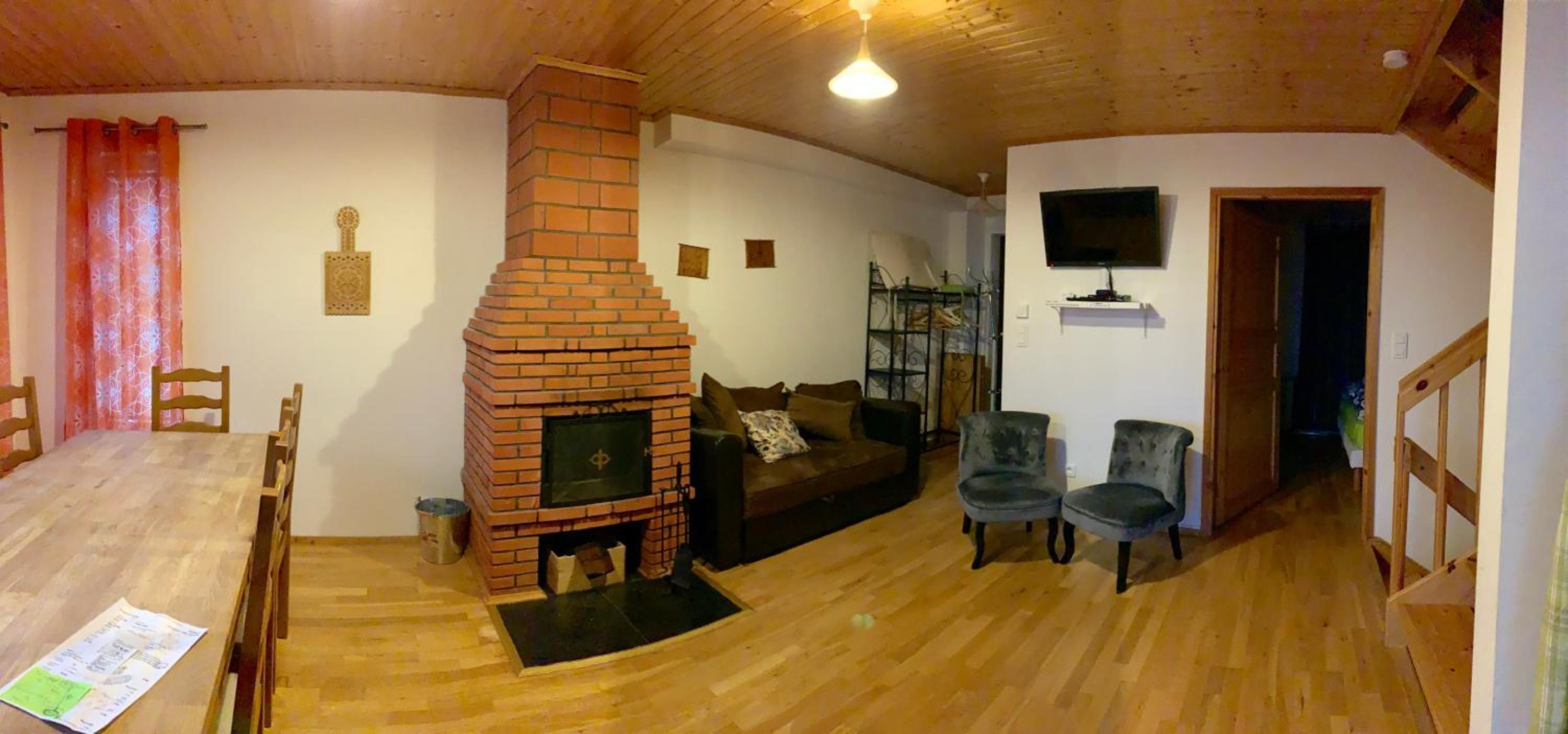 Four-Bedroom Apartment - Photo 14