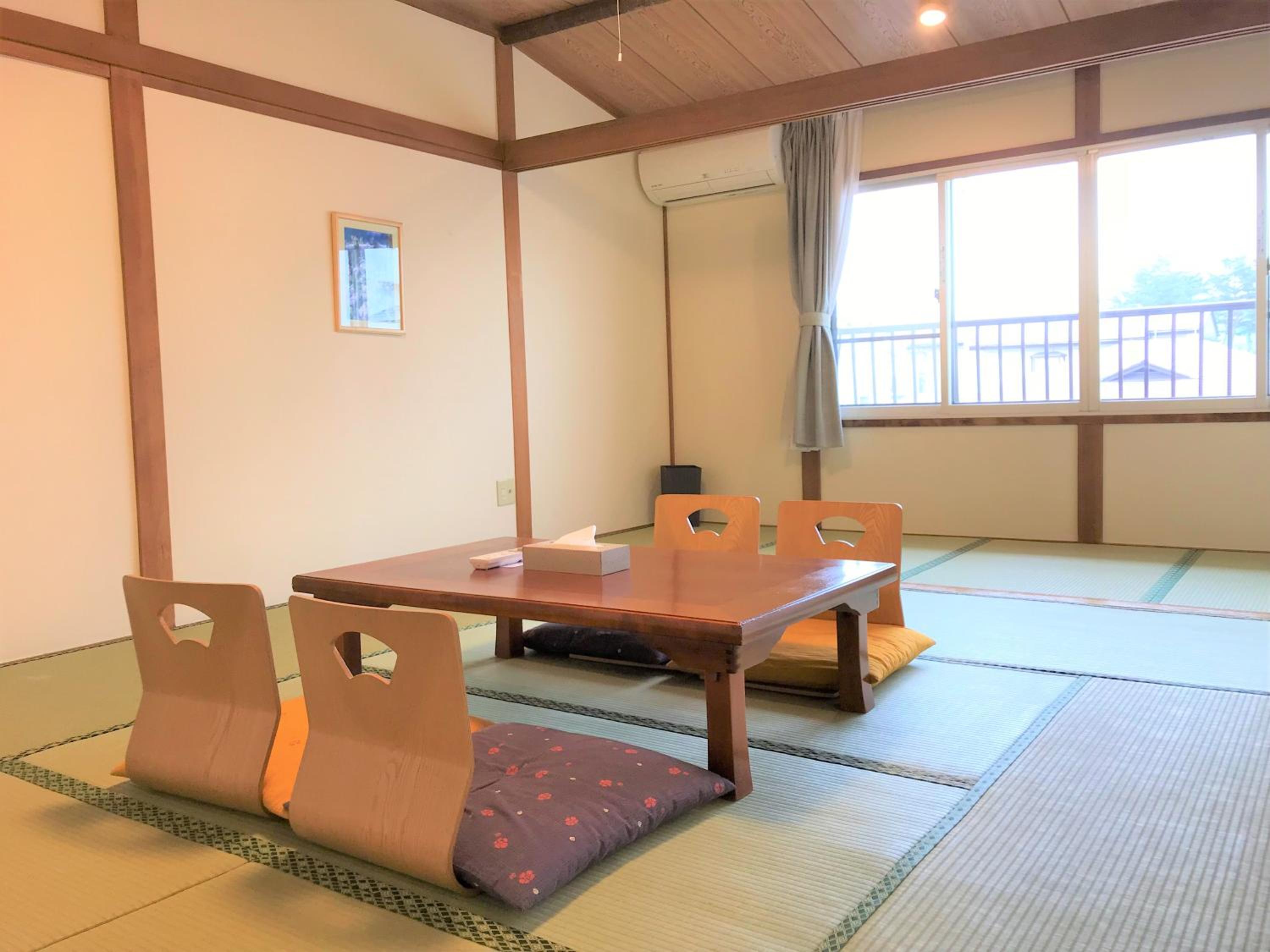 Basic Japanese-Style Room with Mt.Fuji View 3-5 adult photo 1