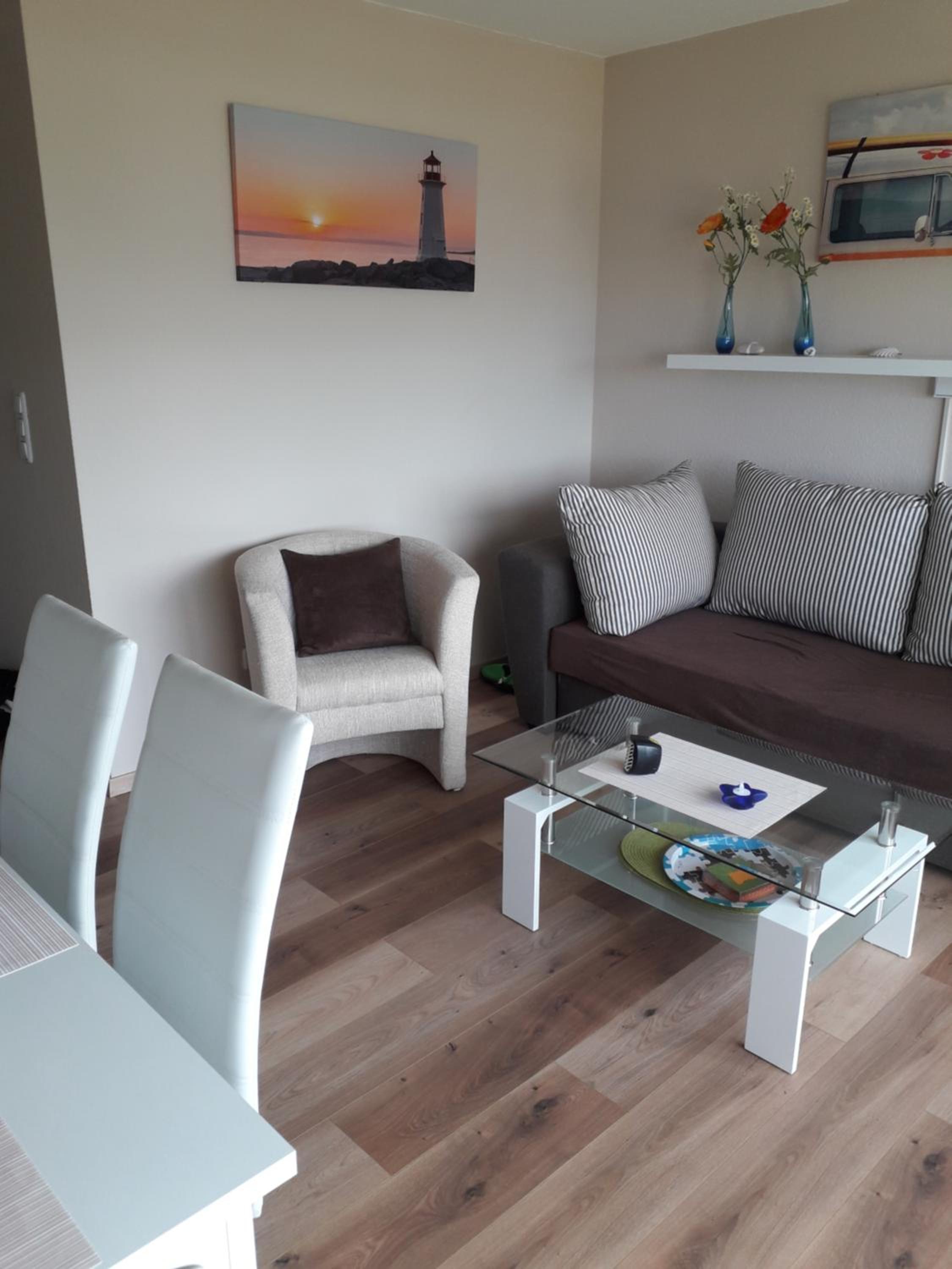 Apartment with Balcony photo 1
