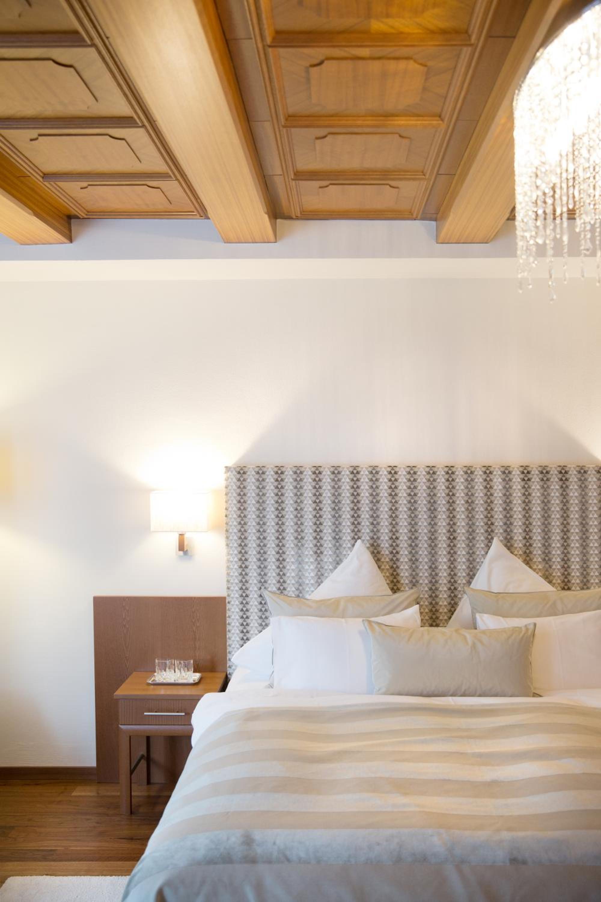 Deluxe Double Room - Photo 10