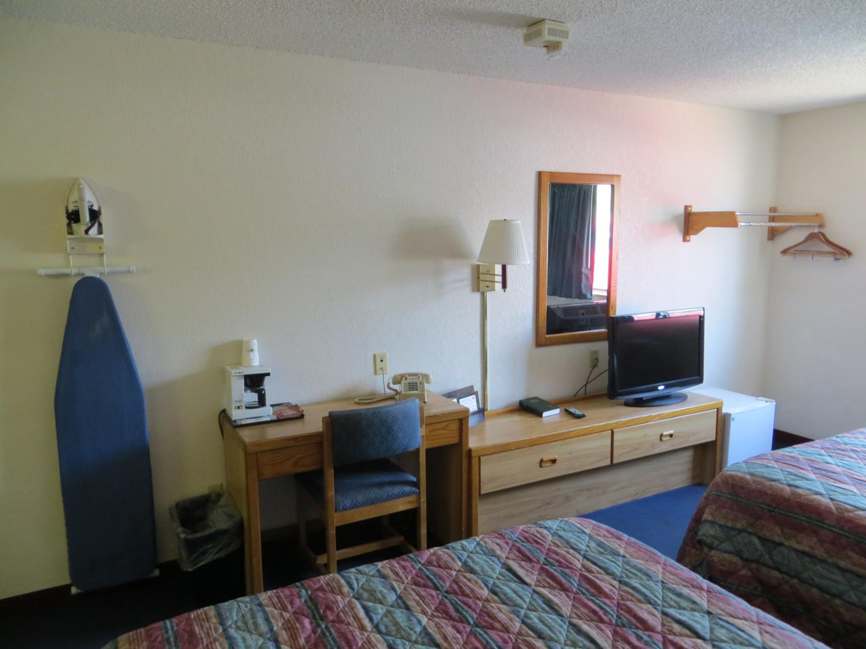 2 Queen Beds. Non-Smoking - Photo 1
