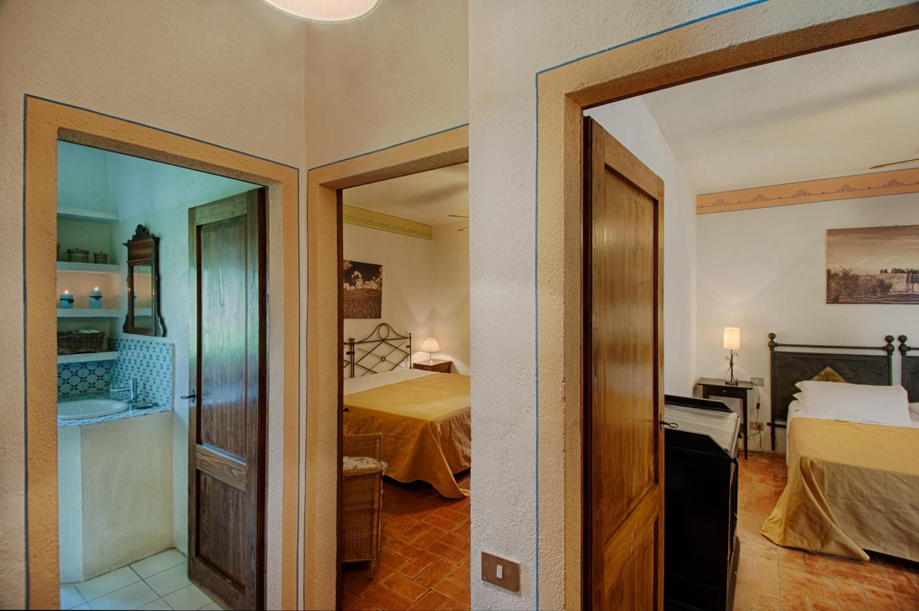 Three-Bedroom Apartment (6 Adults) photo 3